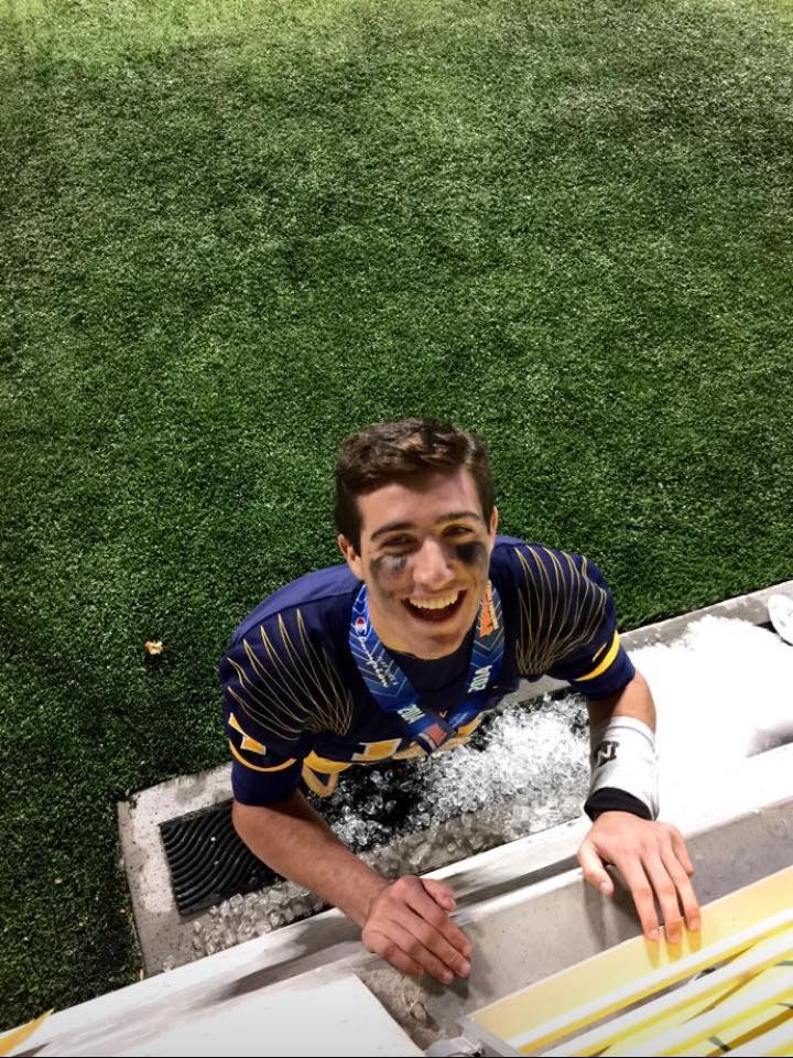 AYFL - AYFL alumni and quarterJake Rizzo from Plantation...