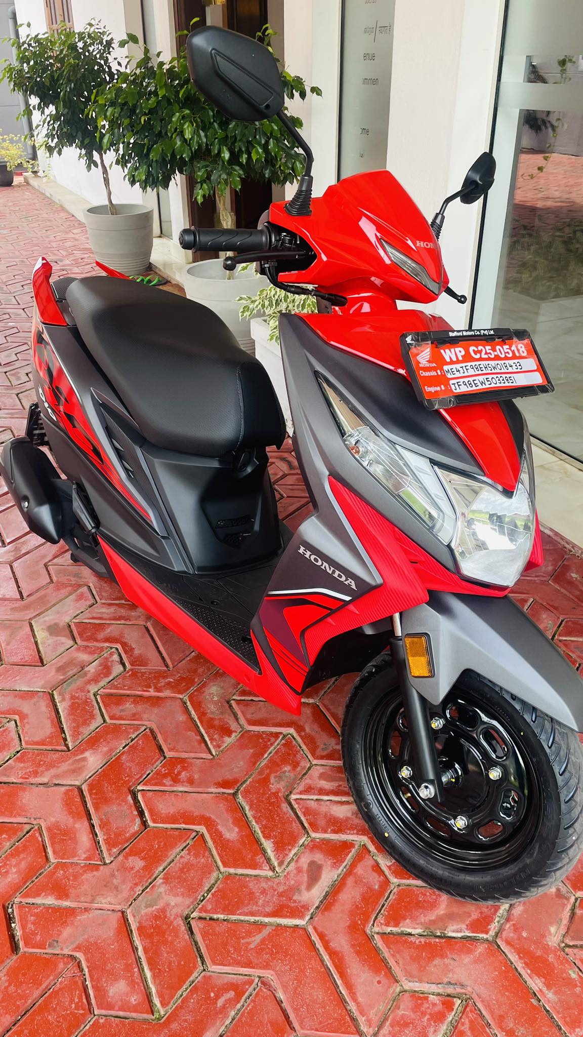 Honda dio bs 4 smooth condition 40000+ kms ran, First owner, All