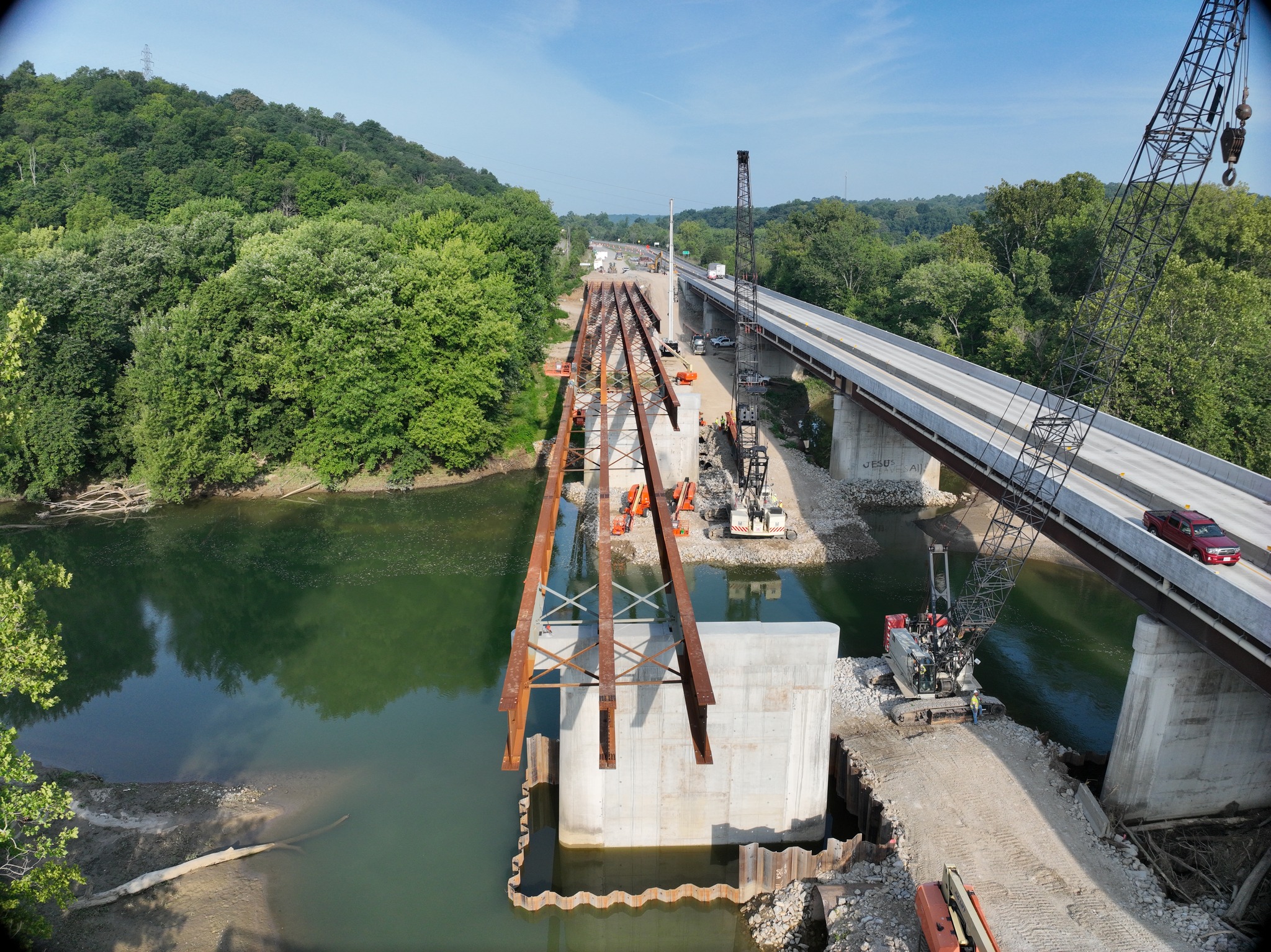 INOUTブリッジ I-74 bridge progress over Whitewater River