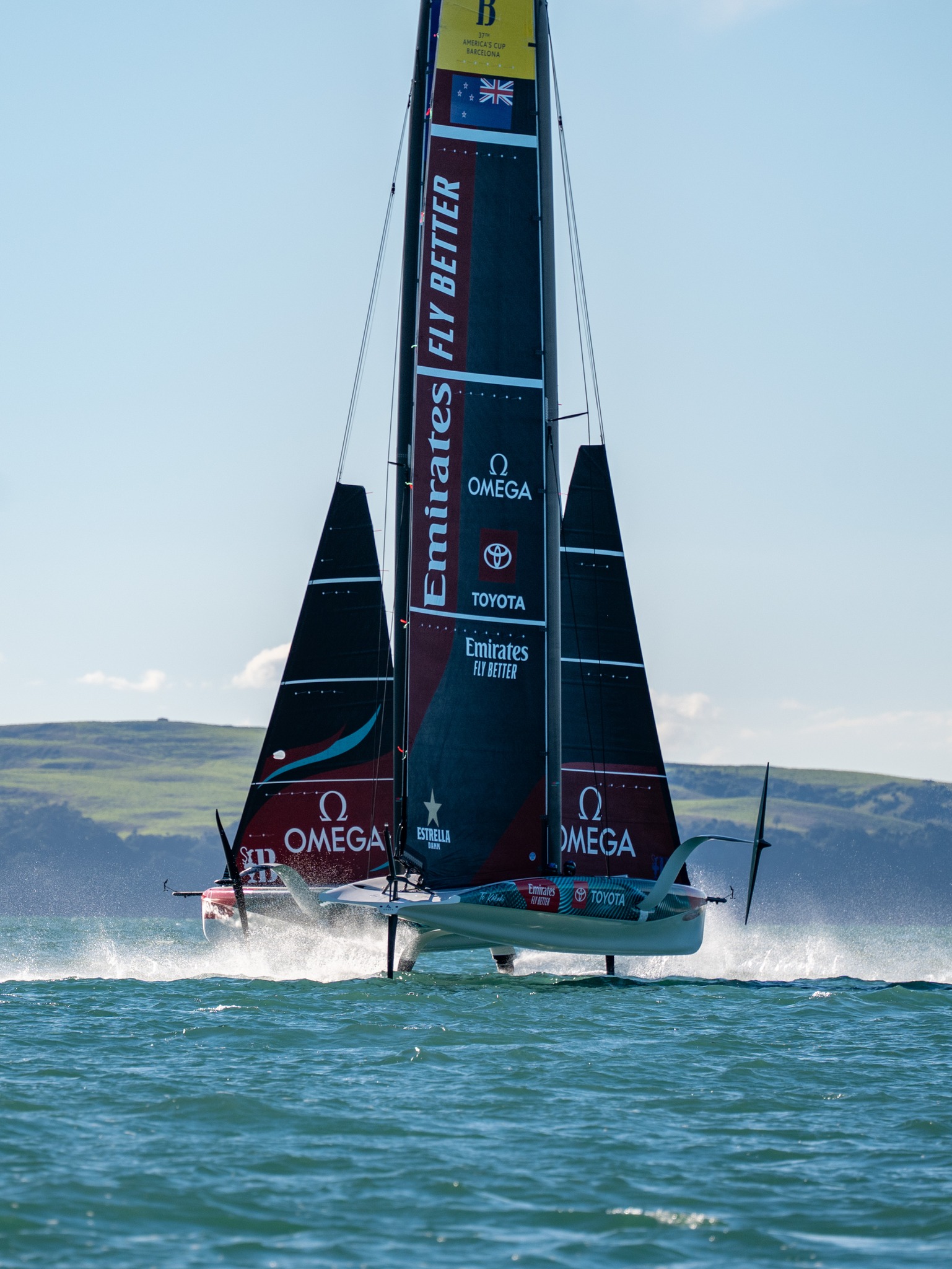 Time for a bit of head-to-head... - Emirates Team New Zealand