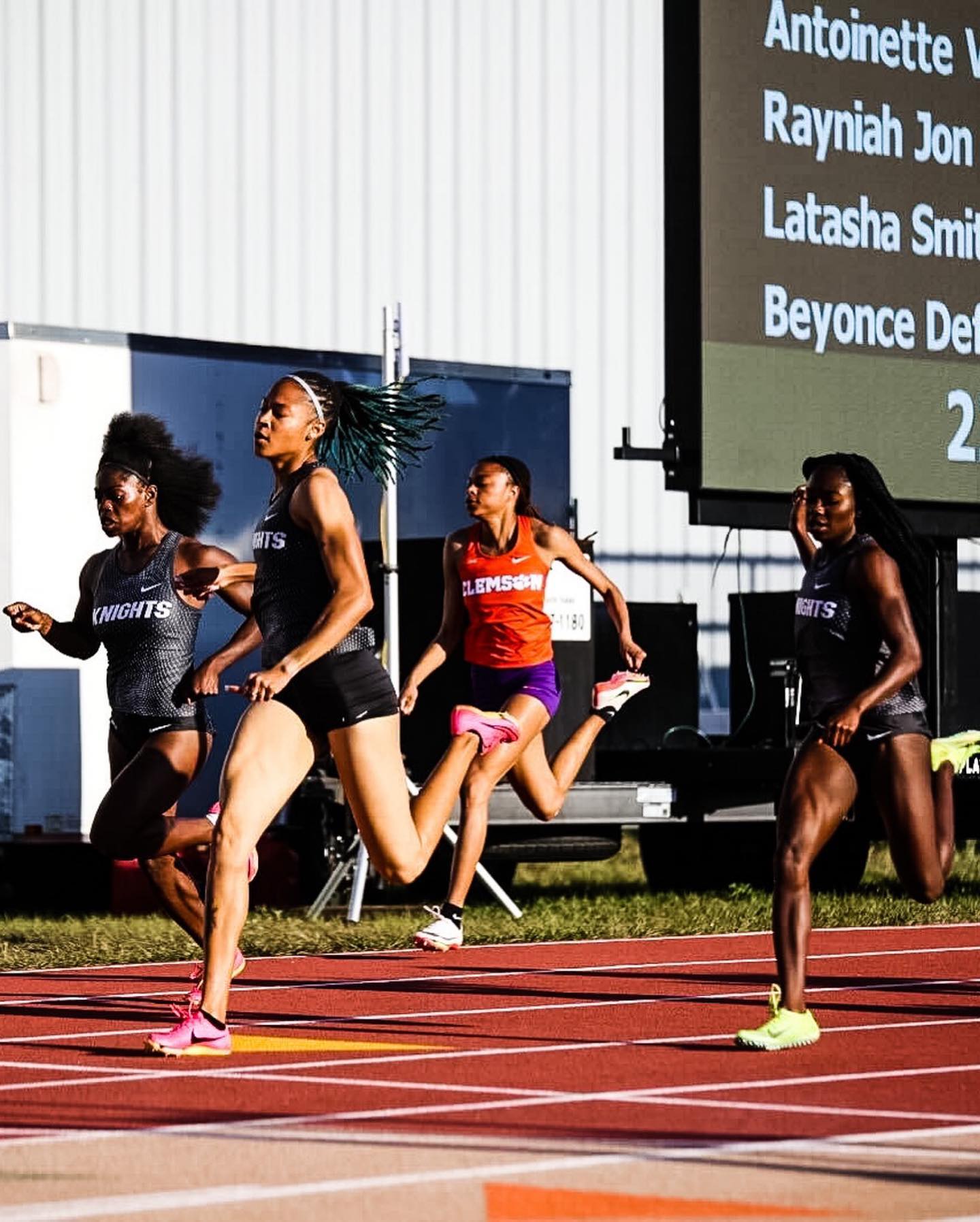 Sprints open up the... - UCF Track & Field and Cross Country