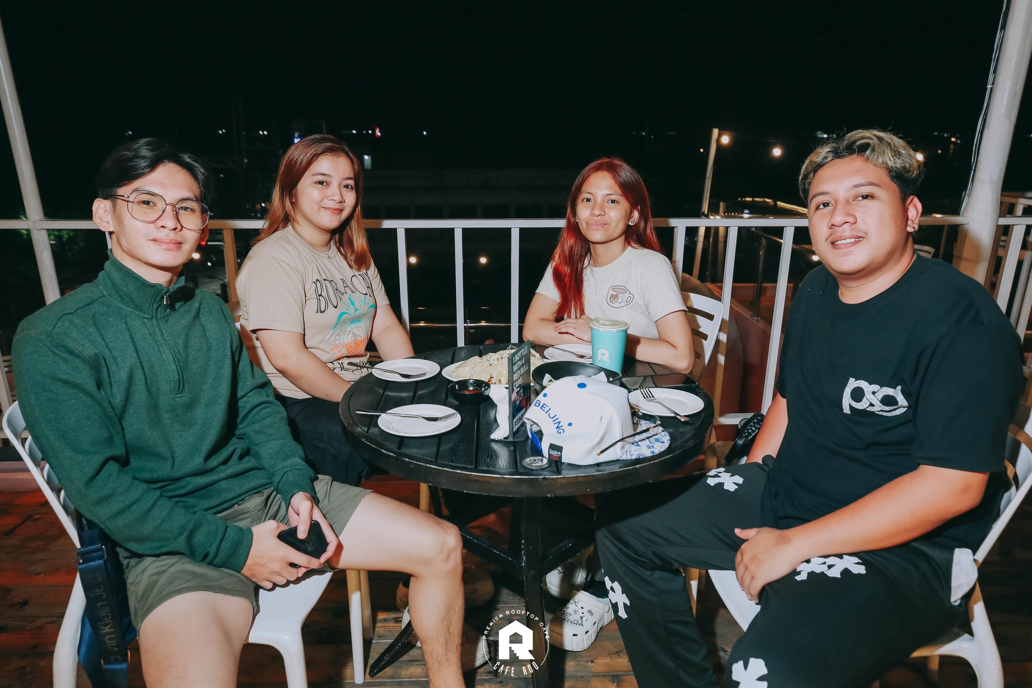 Cafe Roo - Premium... - Cafe Roo - Premium Rooftop Lounge