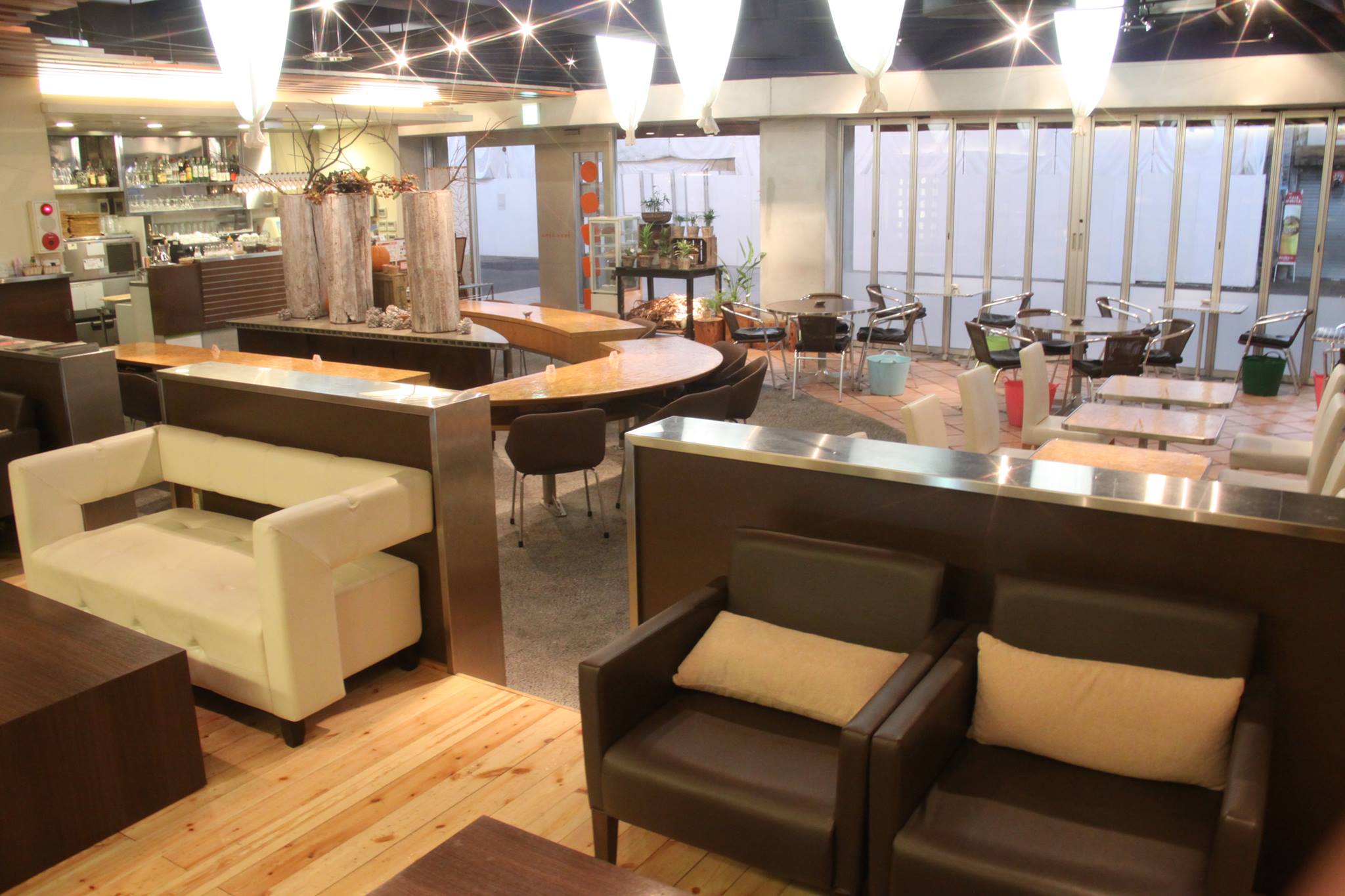 cafe neuf カフェヌフ