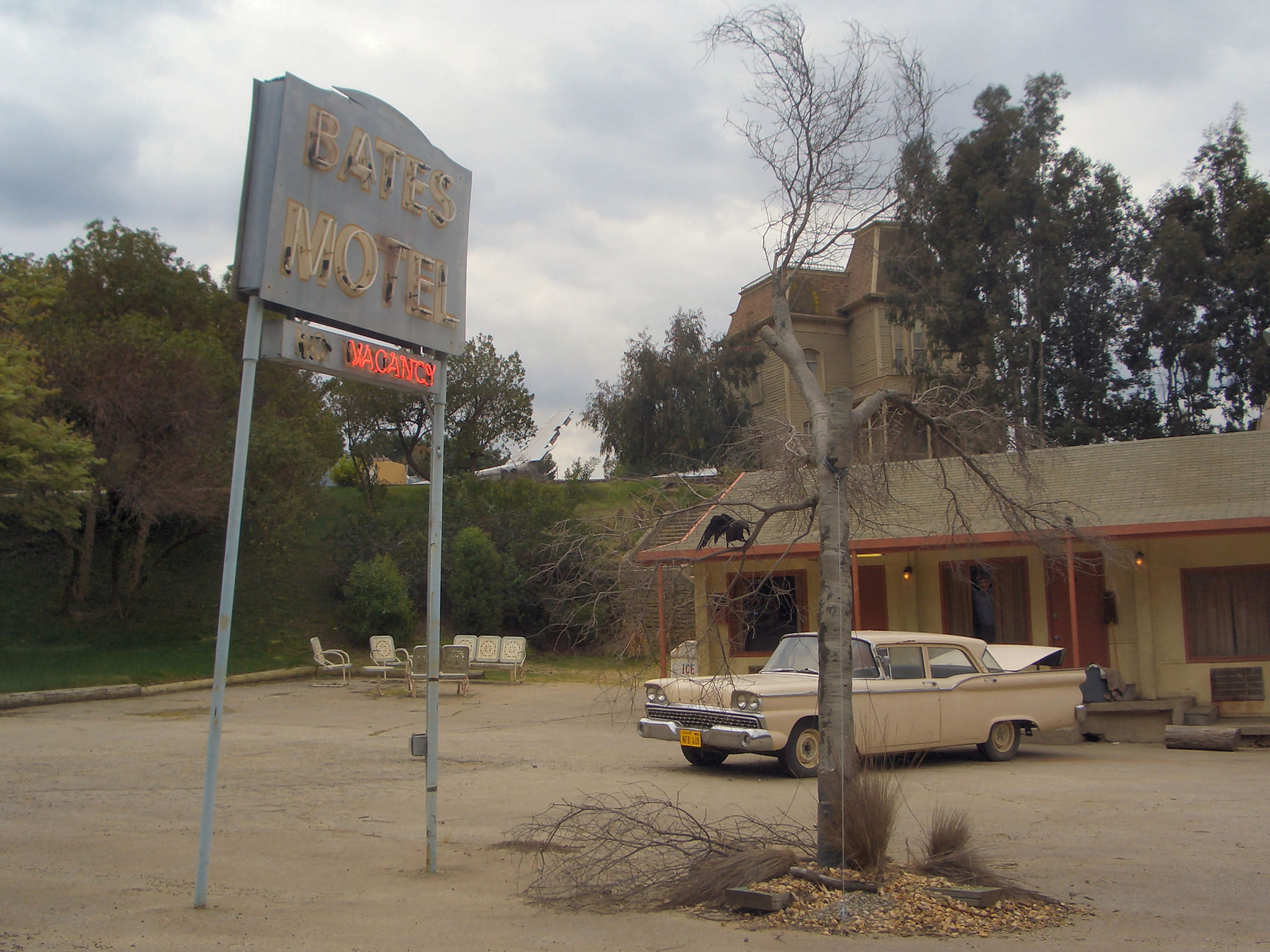 Visiting the Bates Motel set at Universal Studios Hollywood