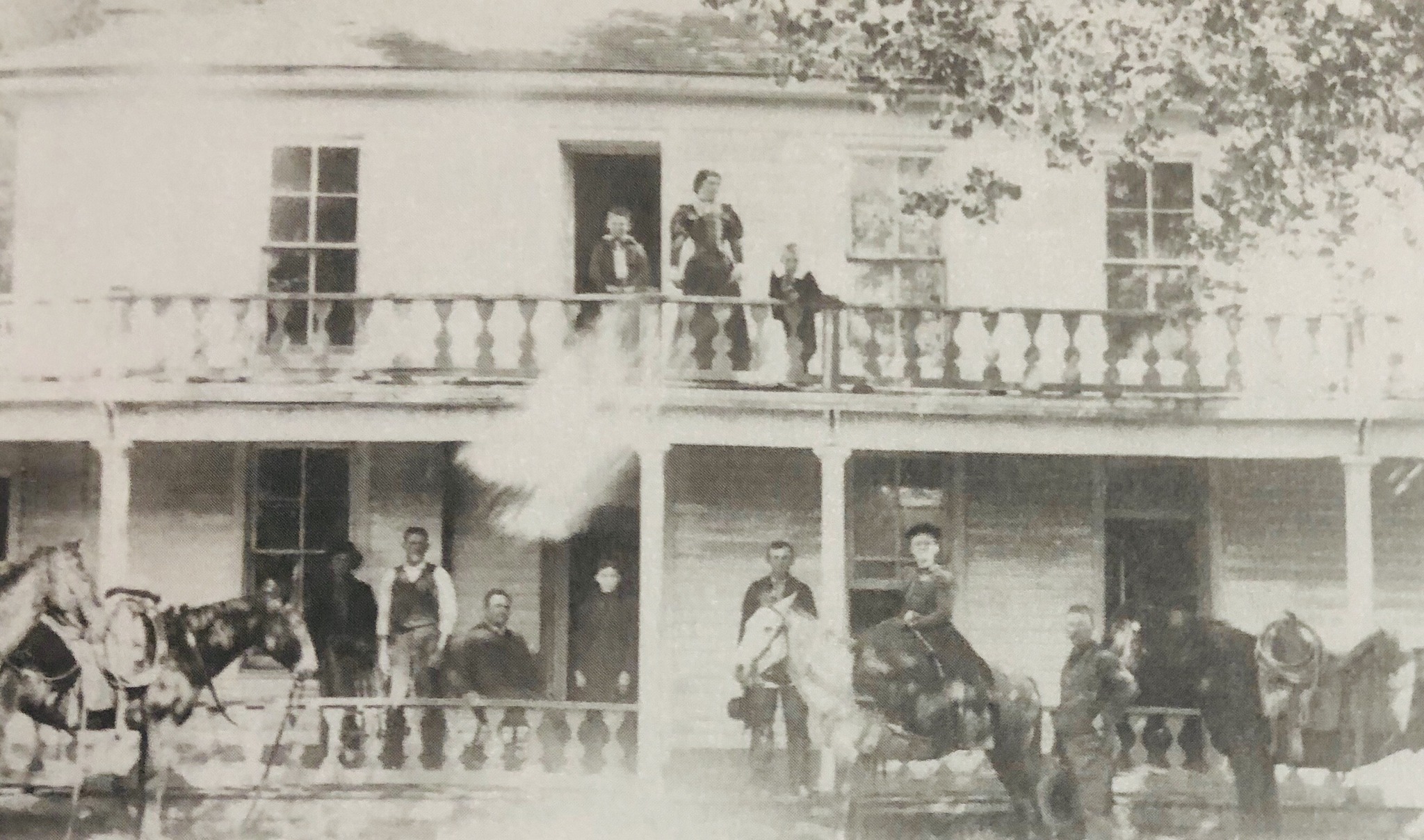 Folsom - The White House, Cross L Ranch headquarters on the Dry ...