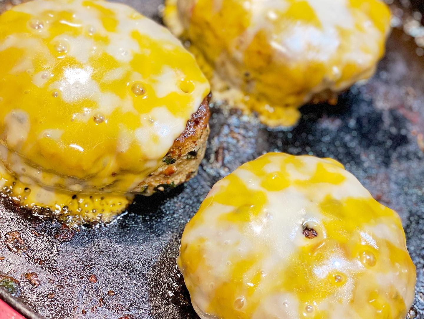 Chef Rae - Meet ITALIA, the ground turkey chicken Burger,...