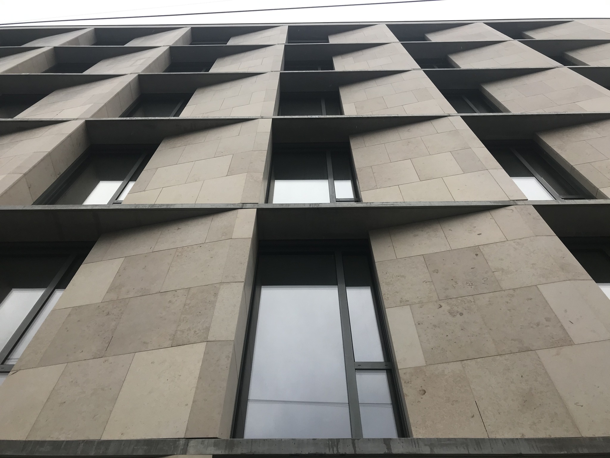 Almon | Bratislava