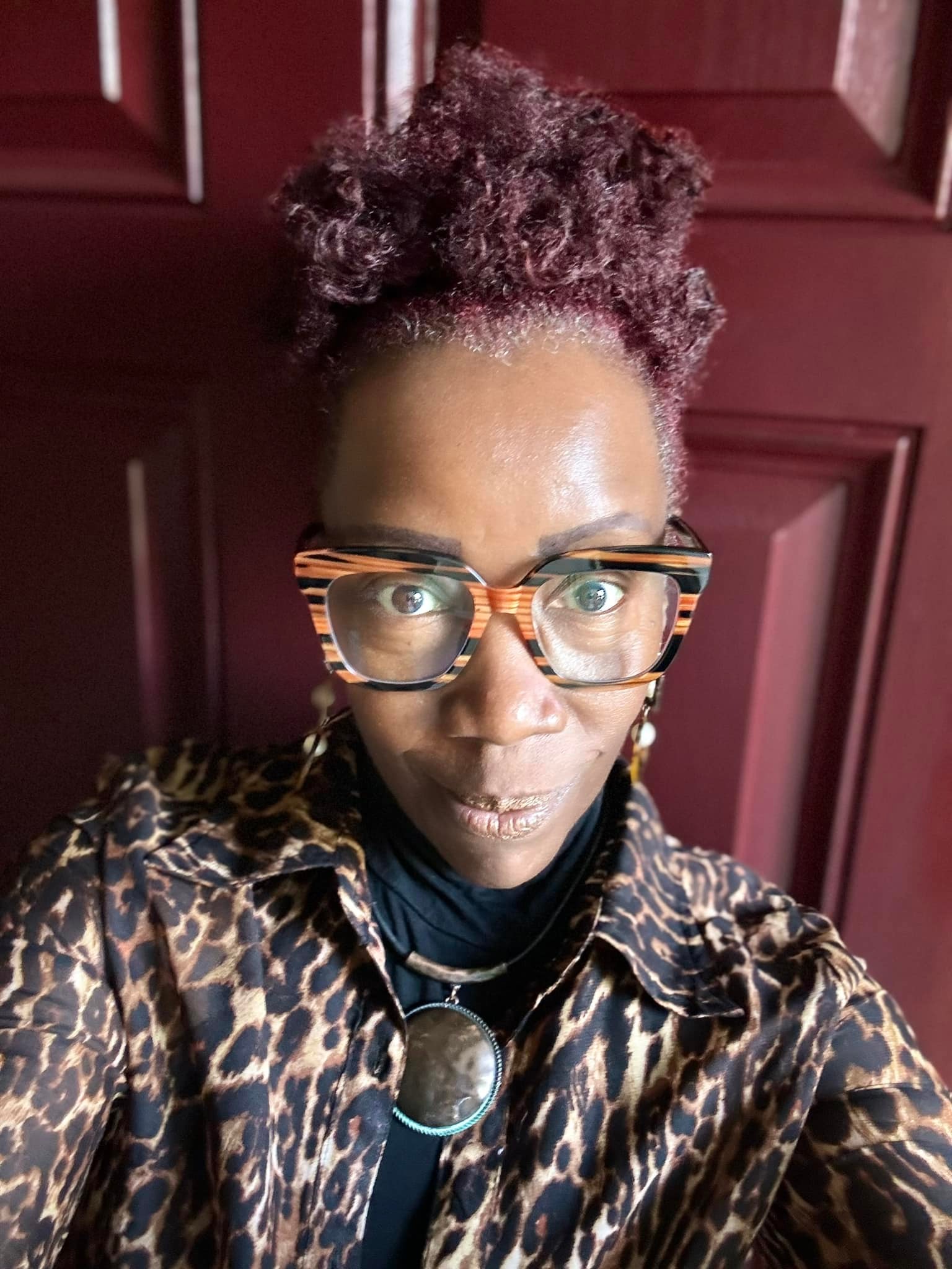 Luka black eyewear with rounded temples from Chutts