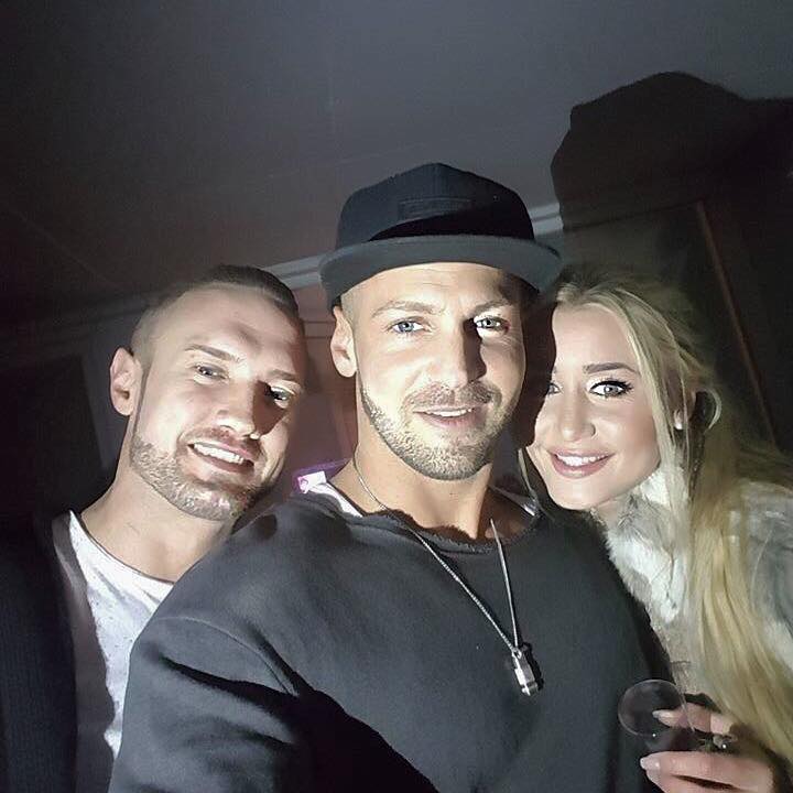 Es gibt Menschen auf dieser Welt die... - Stripper Chris Grey | Facebook