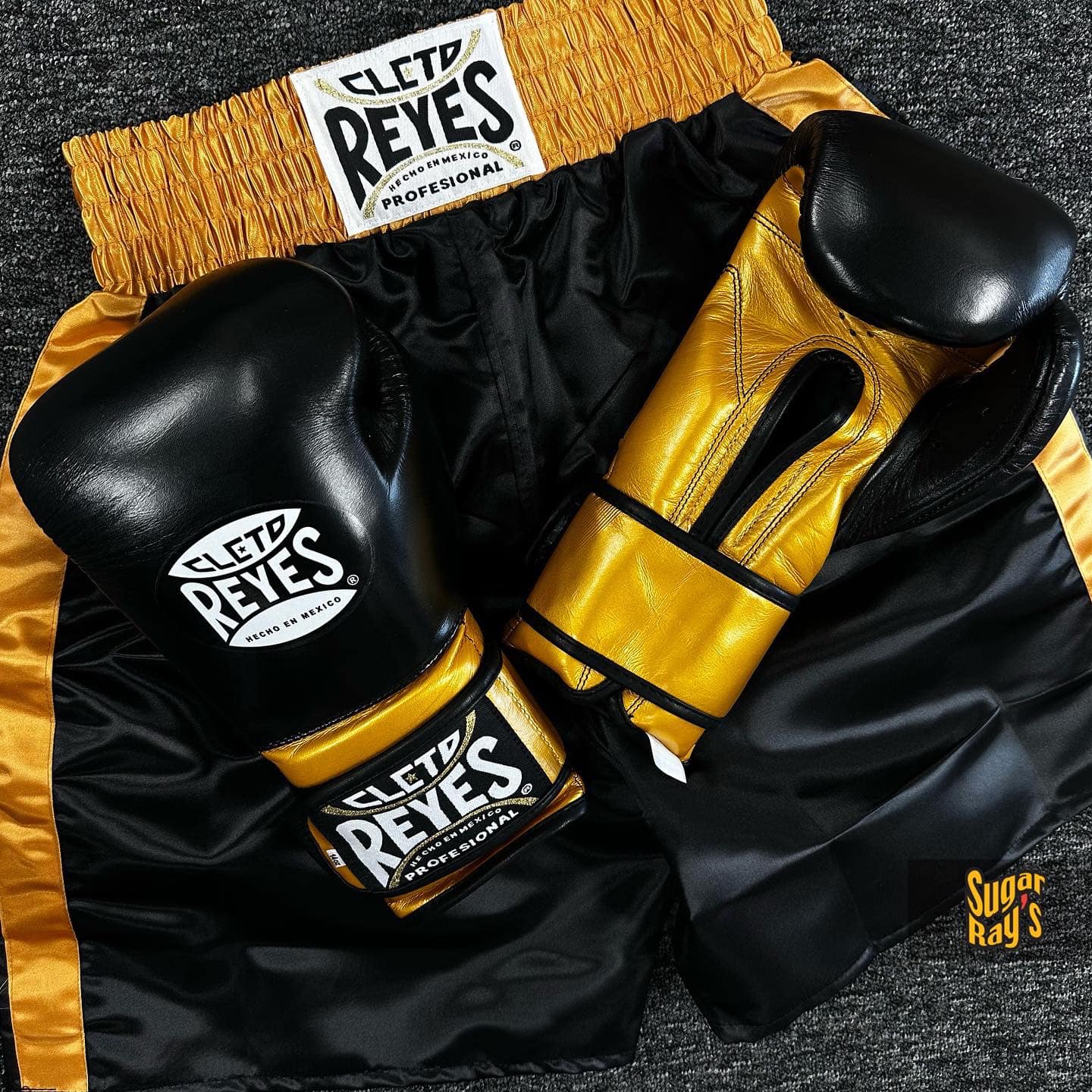 CLETO REYES ボクシンググローブ 12 oz 黒/黄 CLETO REYES LIMITED EDITION Cleto Reyes Black/Gold Special