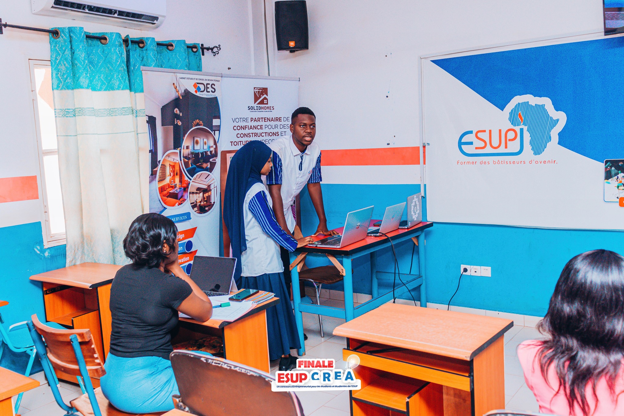 Ecole... - Ecole Supérieure Polytechnique de la Jeunesse