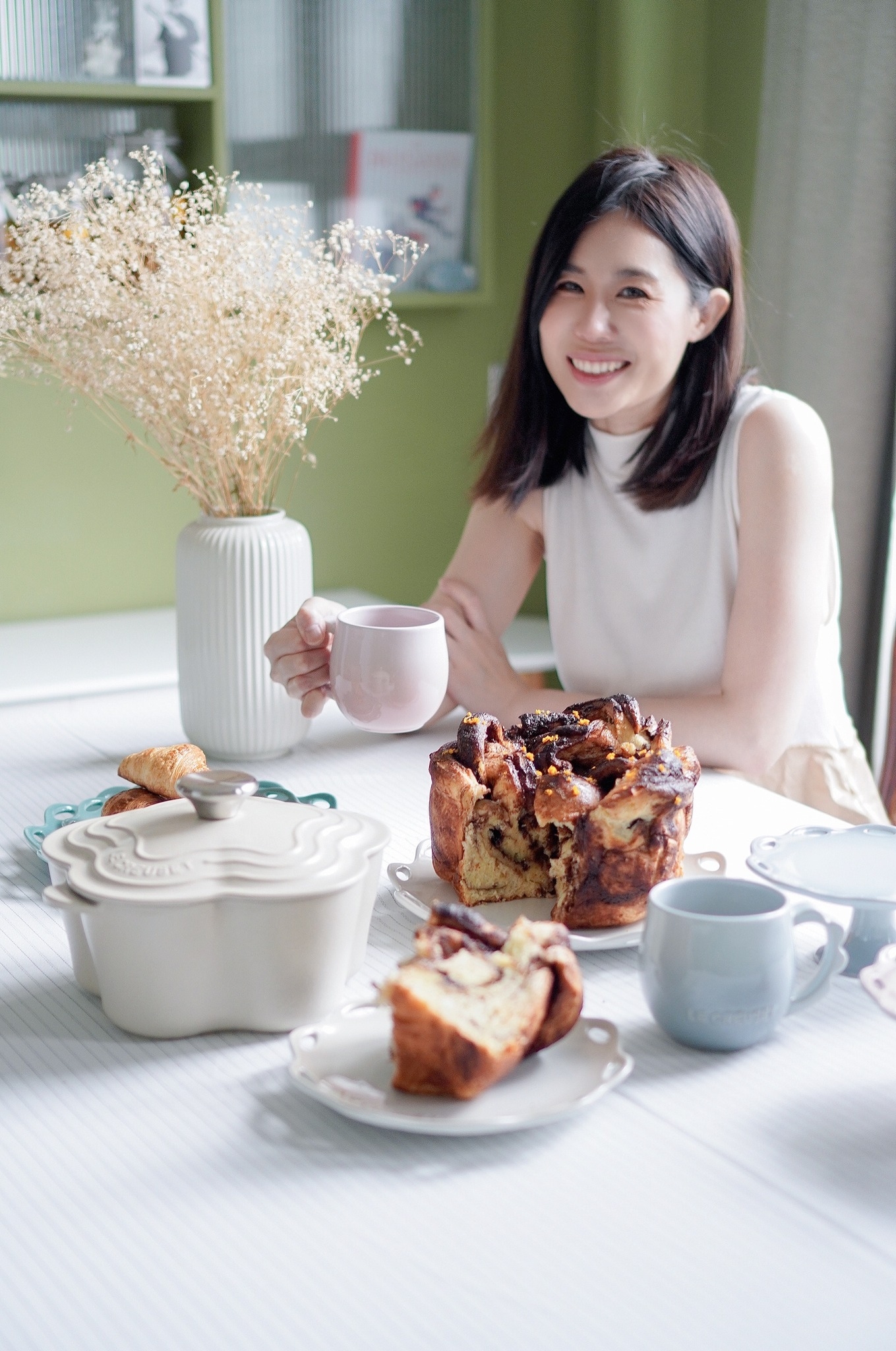 Ying C. 一匙甜點舀巴黎 - 昨晚巴黎終於開始降溫，一週以來首次晚上睡超過四小時。雖然今天高溫仍有36°C，但終... | Facebook