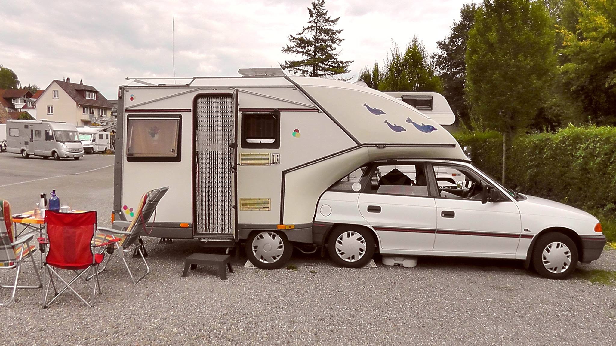 camping kühlbox 12v 230v Vaiko® 40L – tragbarer Kühlschrank 12V/230V – Thermoelektrisch, Warmhaltefunktion, mit Rollen und ideal für Auto & Camping, ECO-Modus, Energieklasse E Auto & Motorrad Color:XMINI-White-Rose Cube C:62 SLX Größe liquidation-sporty
