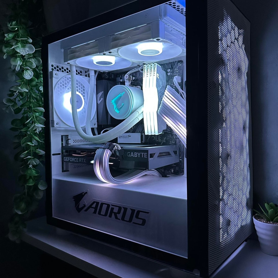 AORUS - Happy Morning Build! 😀 Featuring: an Aorus Fan... | Facebook