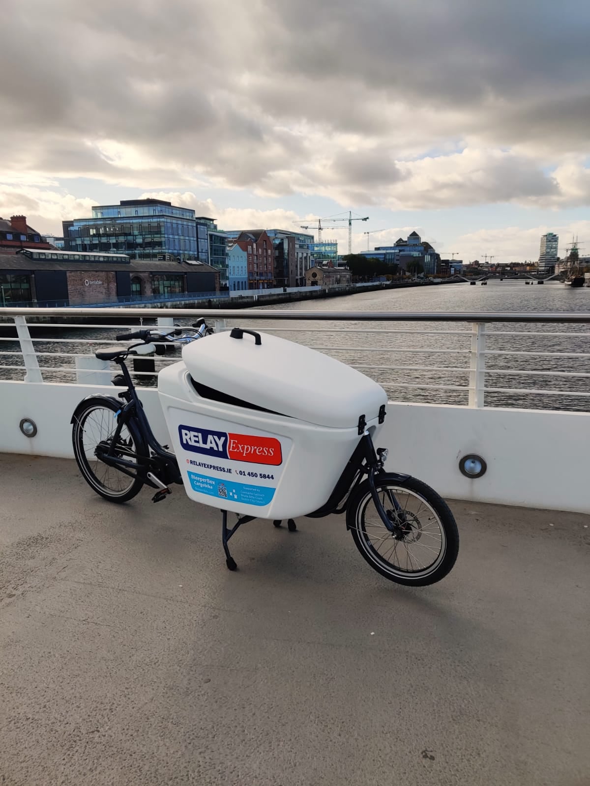 Relay Express - 🚚 Need a parcel delivered at lightning... | Facebook