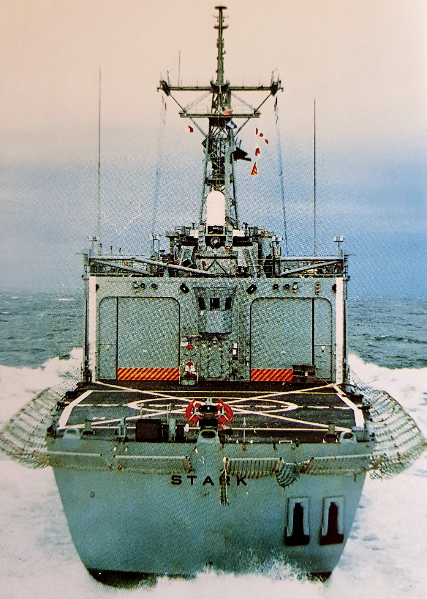 USS FLORIKAN (ASR9) circa 1982