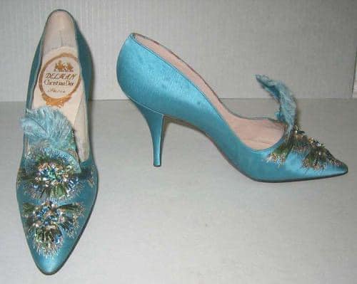 1950s cocktail dress shoes What vintage shoe to pair with dress? Black Colors:Ivory DRC We are loving this