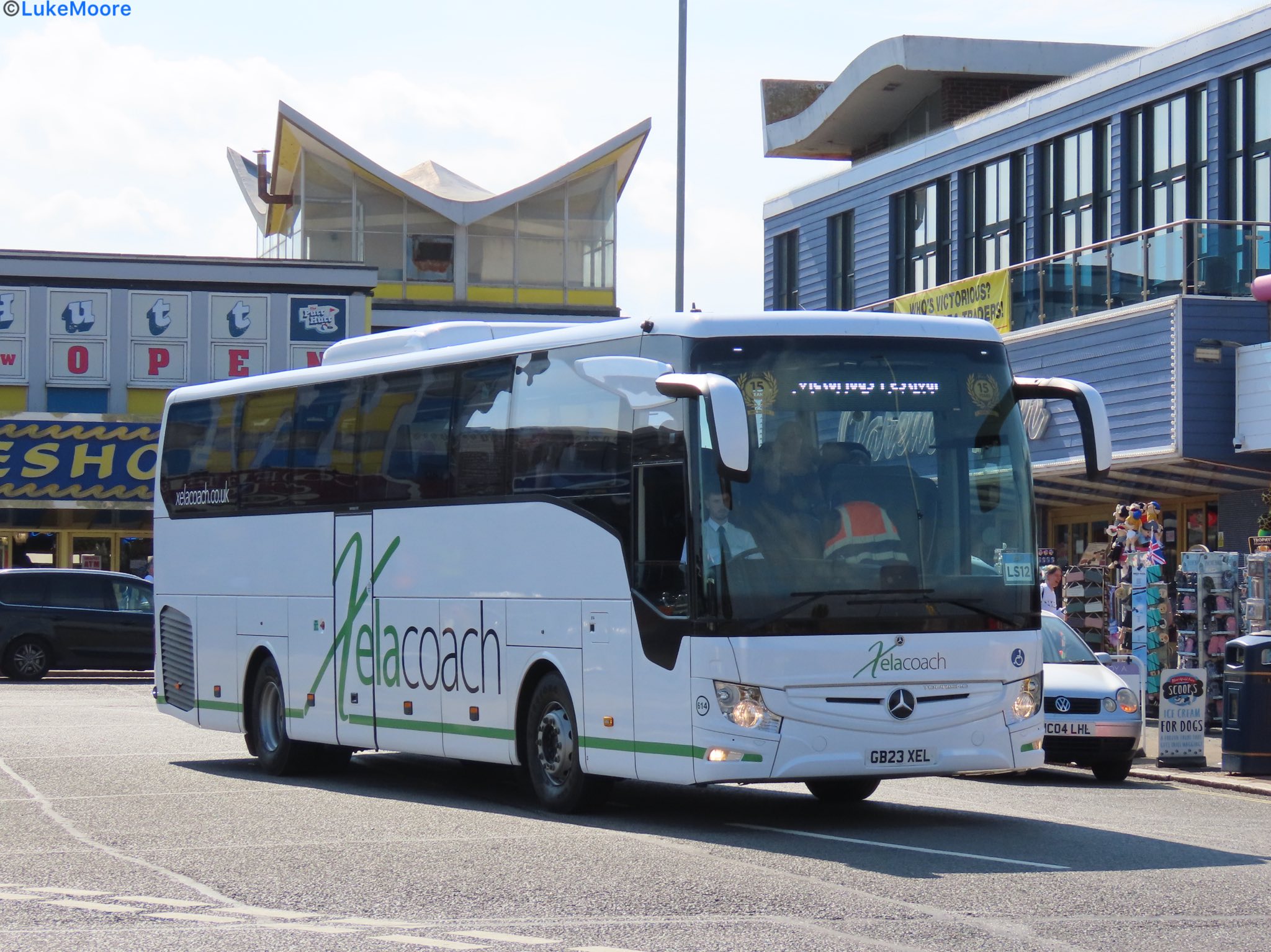Is that time of year again, xelabus on lakeside P&R shuttles and