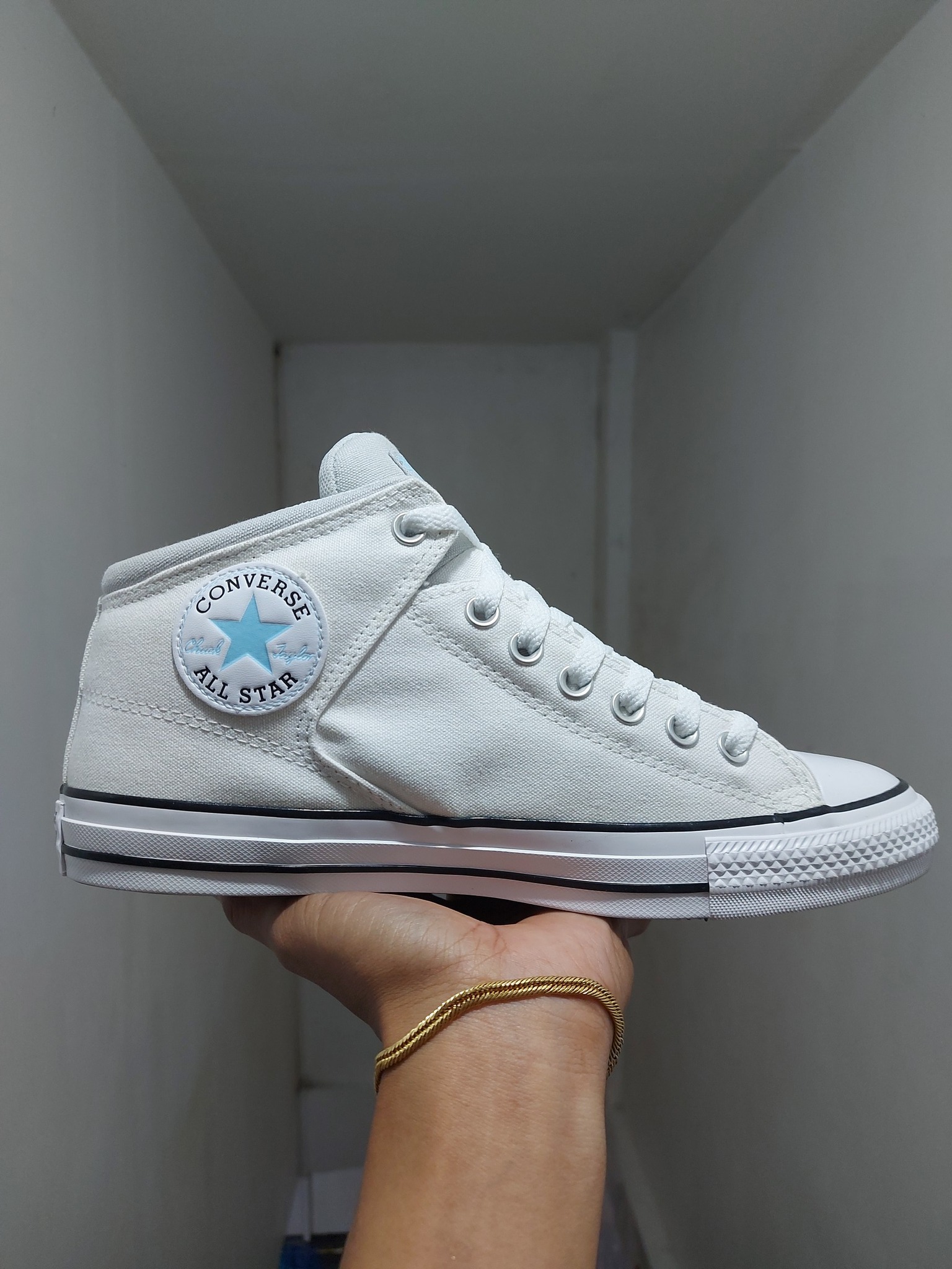 CONVERSE CHUCK TAYLOR ? ORIGINAL BRAND NEW WITH ORIGINAL BOX 