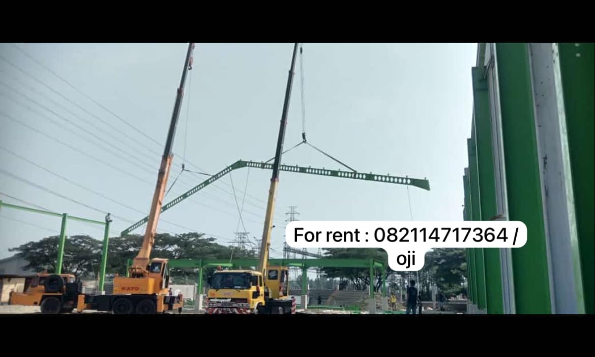 CV. - Proses erection baja bentangan 45 meter dengan wf 300 honeycomb ...