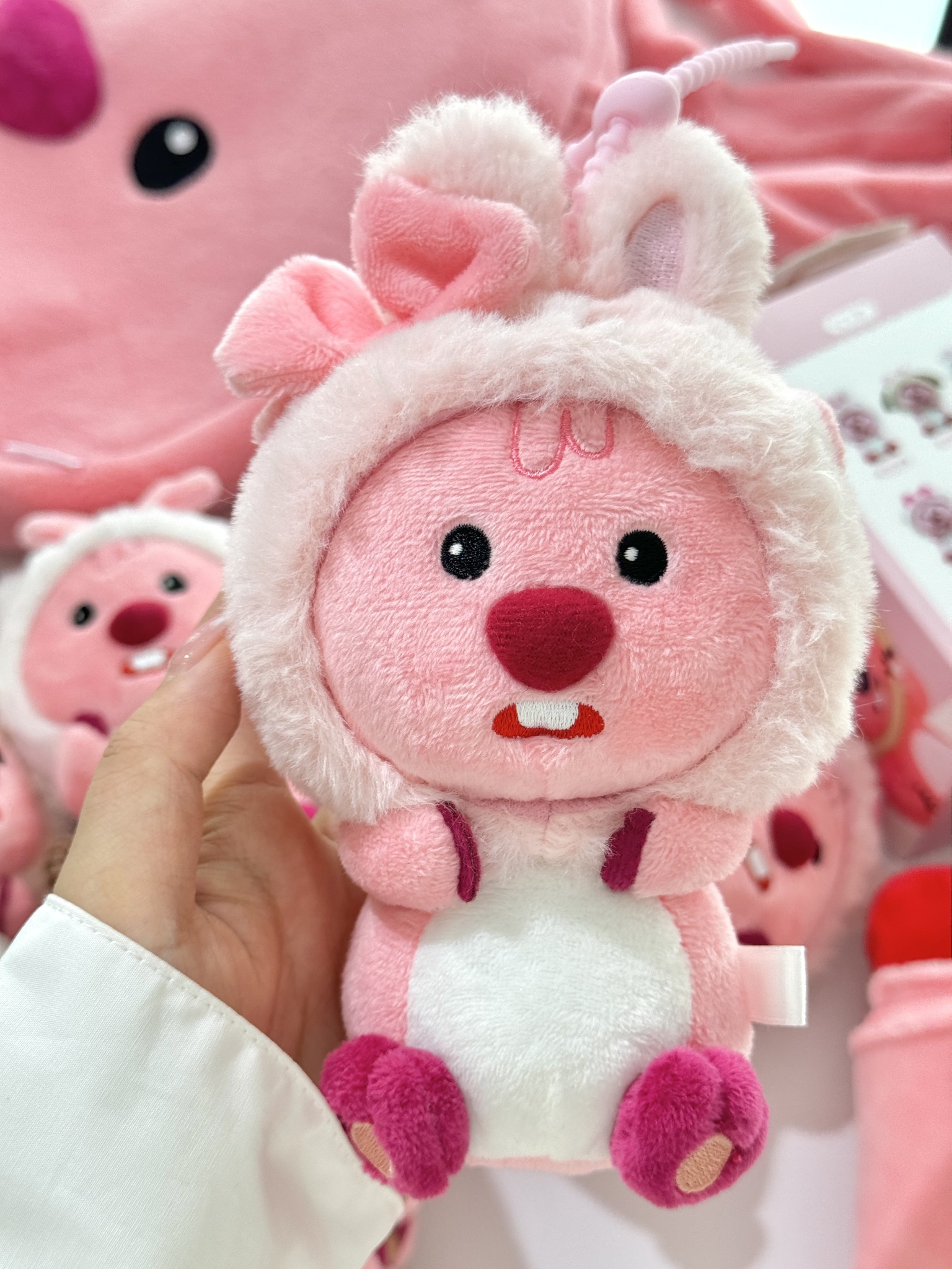MINISO - 🎭 Transform into a fashion icon! 👗 Loopy's... | Facebook