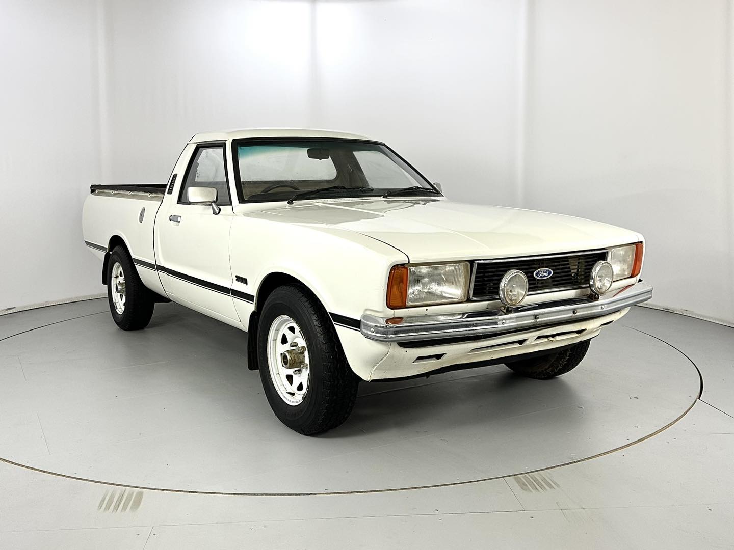Lots of new arrivals for our October auction with us already