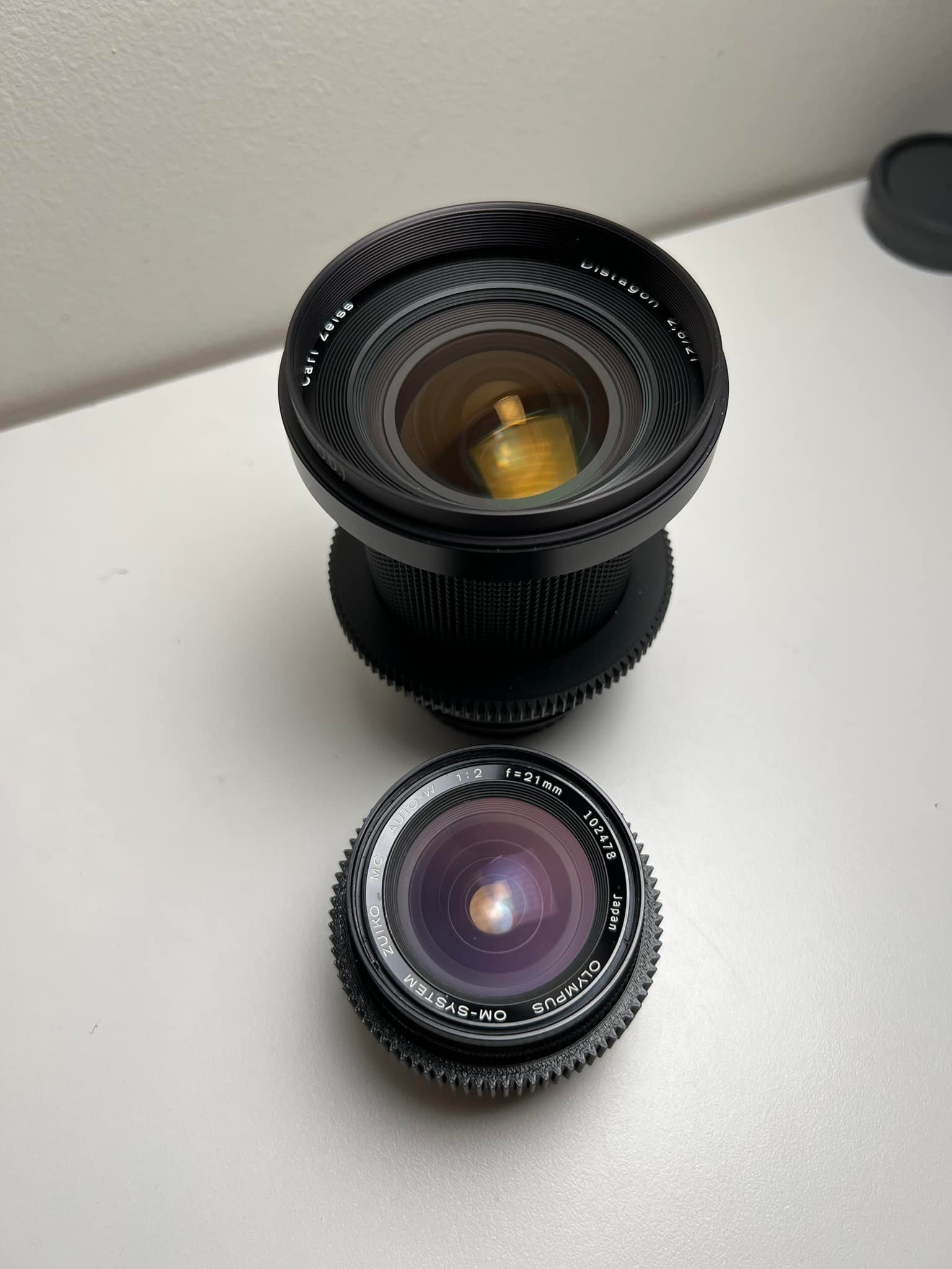 Comparison of Contax 21mm 2.8 and Olympus 21mm f2 lenses
