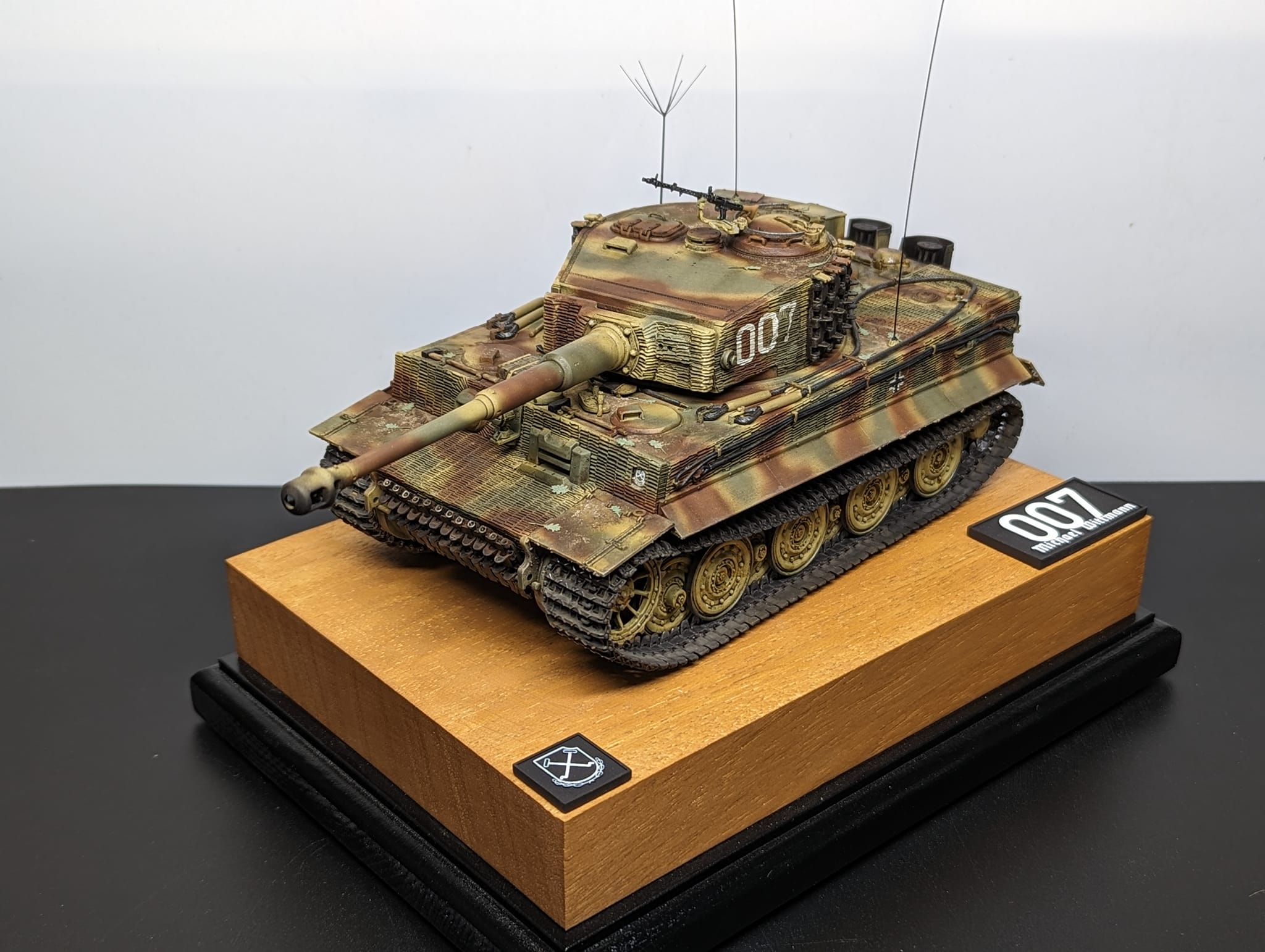 Wittmann's Last Tiger scale model build