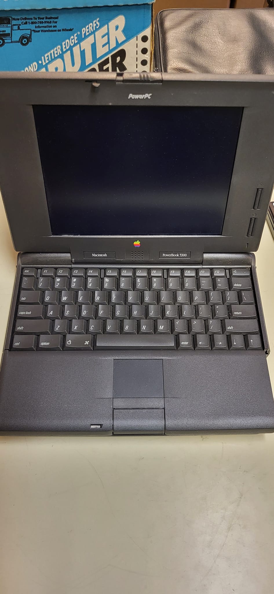 Macintosh Powerbook 3400c in pristine condition found