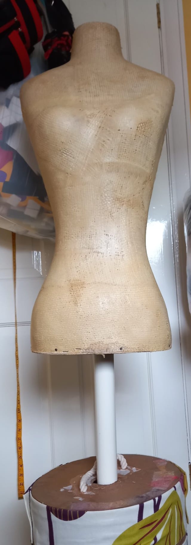 Upcycled mannequin using recycled materials
