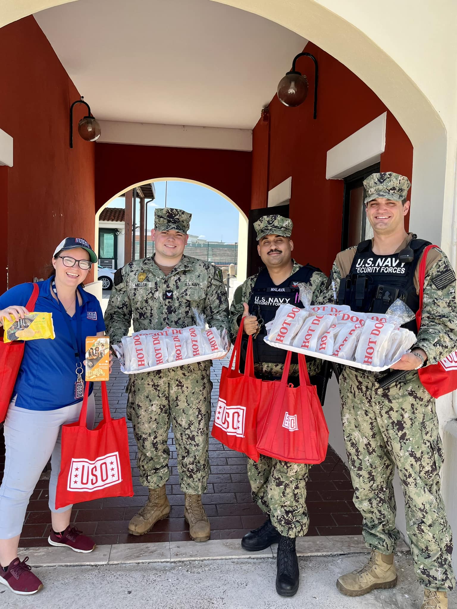USO Naples - Happy 4th of July! 🇺🇸 USO Naples is happy to... | Facebook