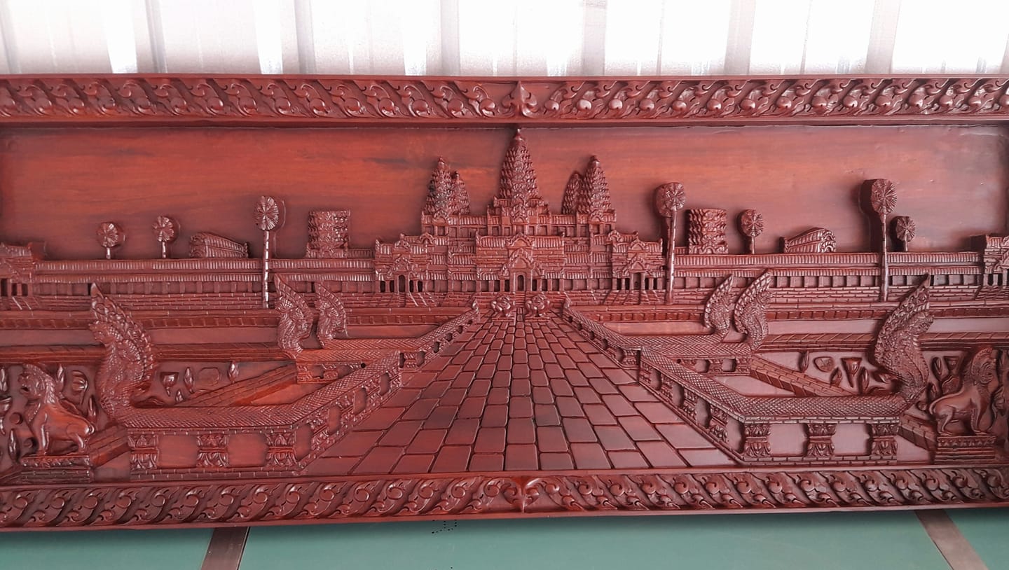 ART PHEA លក់វត្ថុអនុស្សាវរីយ៍ថ្មរកែវនិងឈើប្រណិត