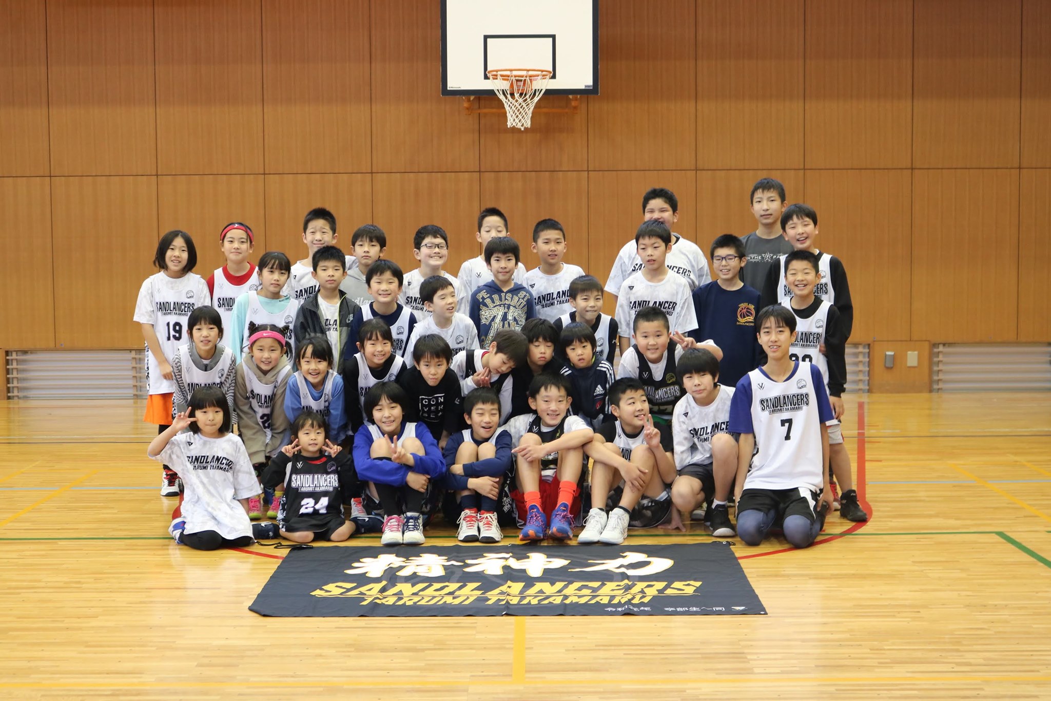 舞子Handos - 【練習試合：Handos 男女】 日付：5月4日 場所：洲本市文化体育館 南淡ミニさまに招待して頂き、徳島県、香川県と ...