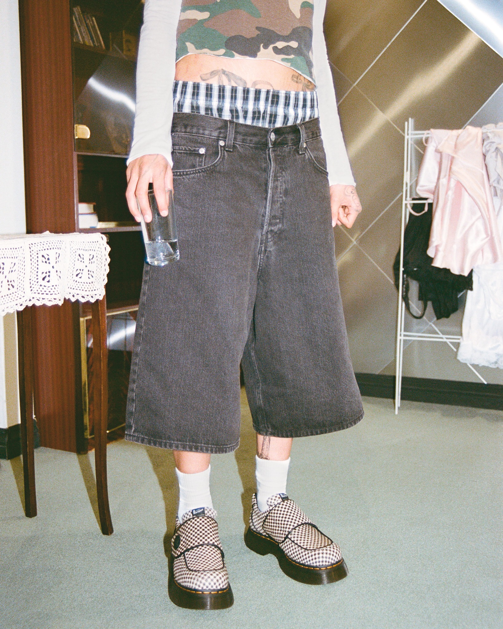 DR. MARTENS x MadeMe A new buzz shoe in partnership with MadeMe