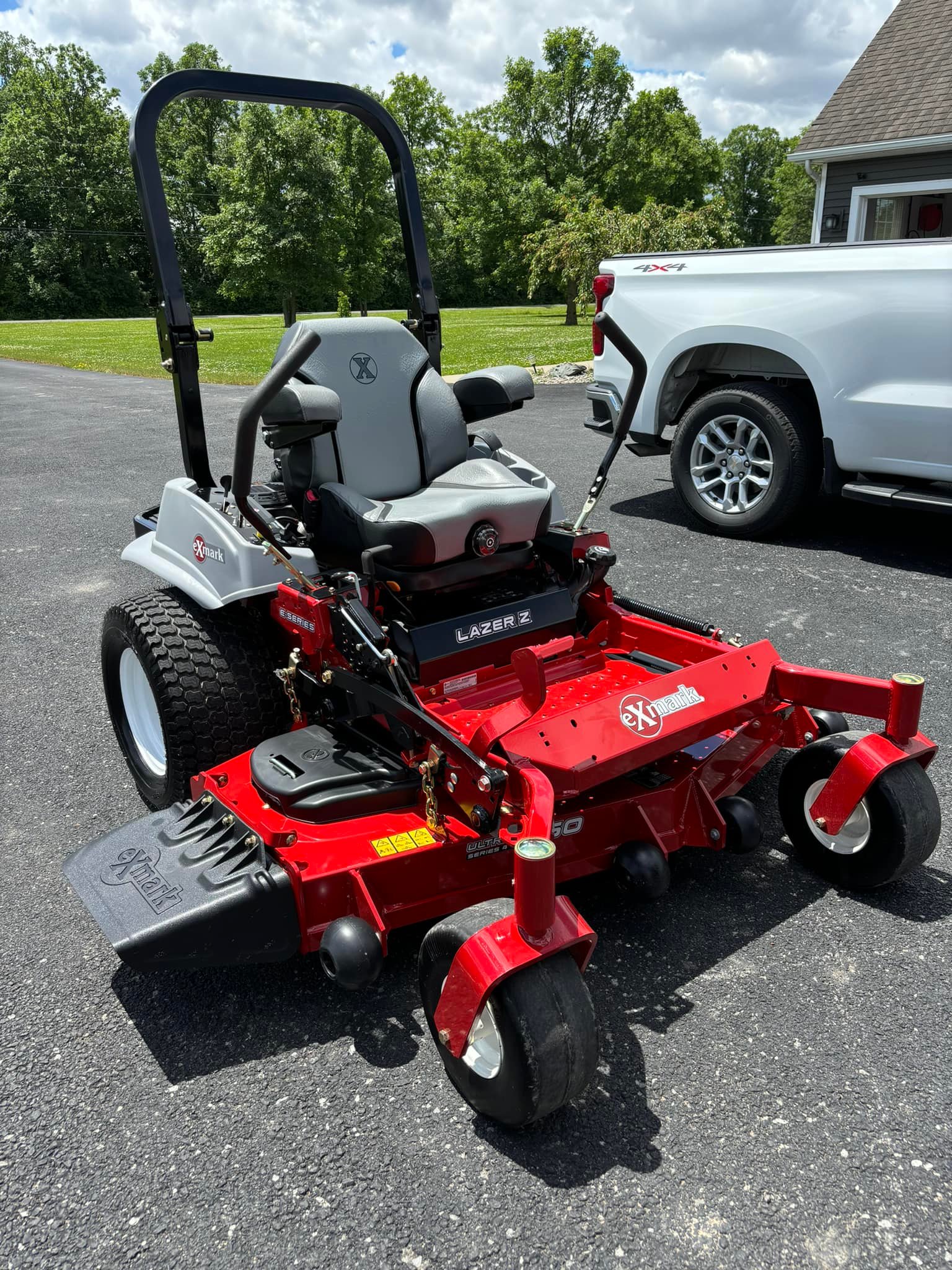 2026 eXmark Lazer Z E 52
