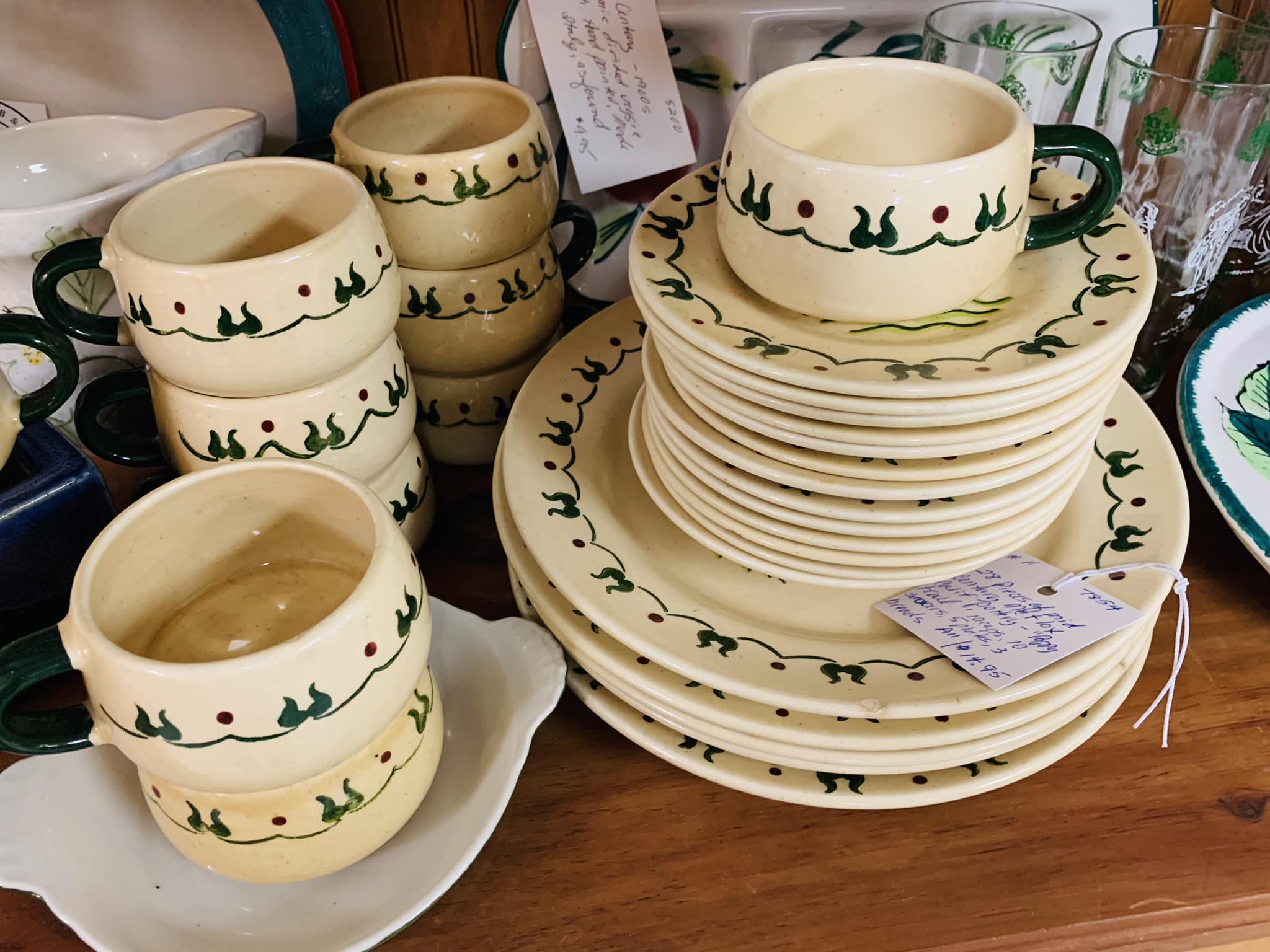 What is the value of Metlox Poppy Trail Del Ray dinnerware from 
