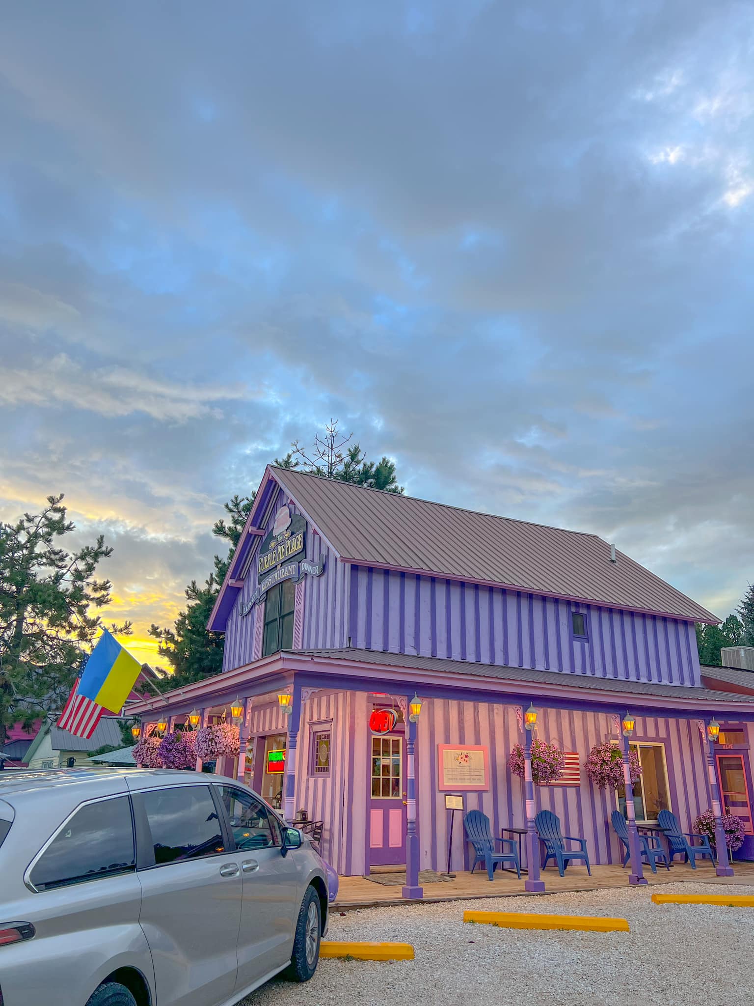 Purple Pie Place Restaurant, Pie Shop and Ice Cream Parlor | Custer SD