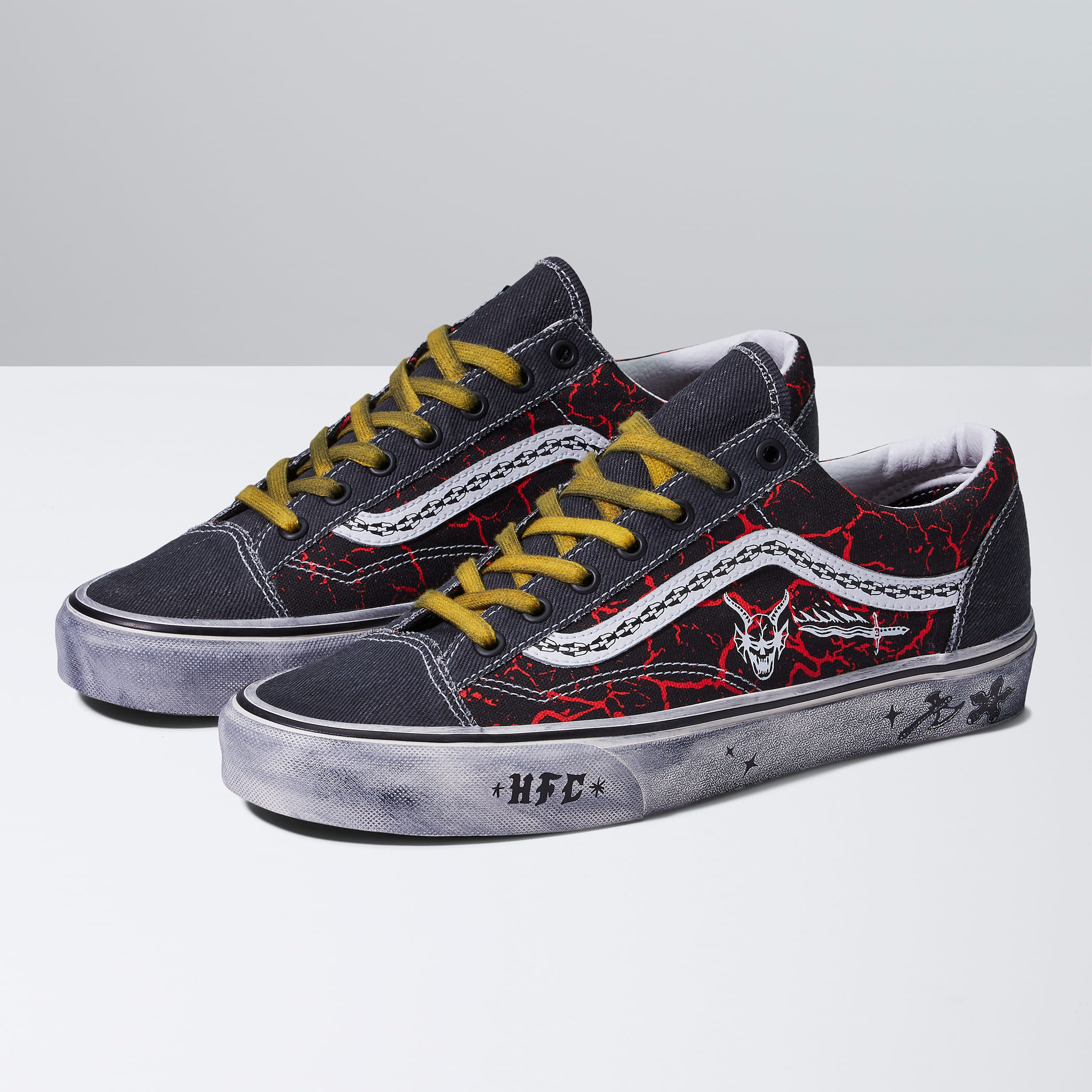Vans Style 36 Stranger Things ------ Looking for a specific model 