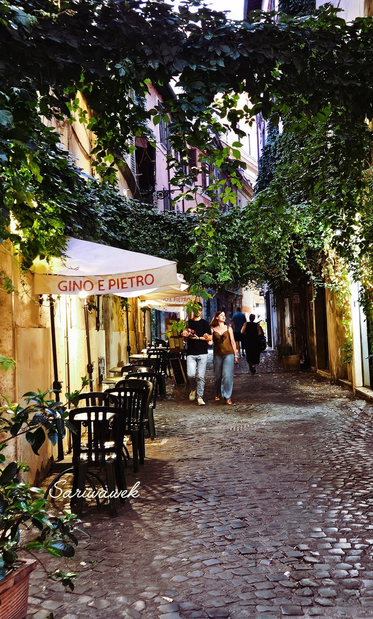 Vicolo Savelli Roma, Italia🇮🇹😍🤩 Good evening everyone