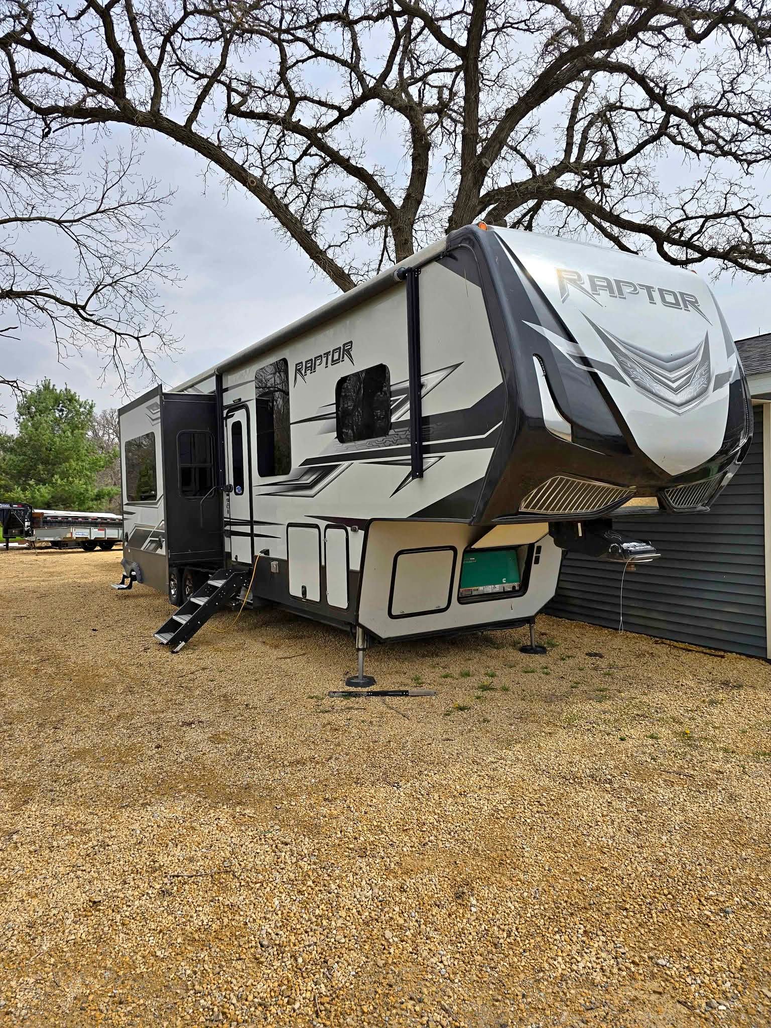 2017 355ts Keystone Raptor - RVs & Campers - Donahue, Iowa | Facebook ...