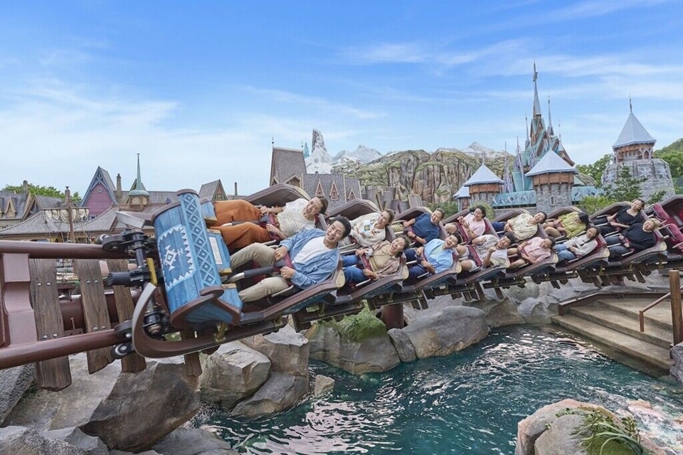 Screamscape - The era of big family rides is here, putting... | Facebook