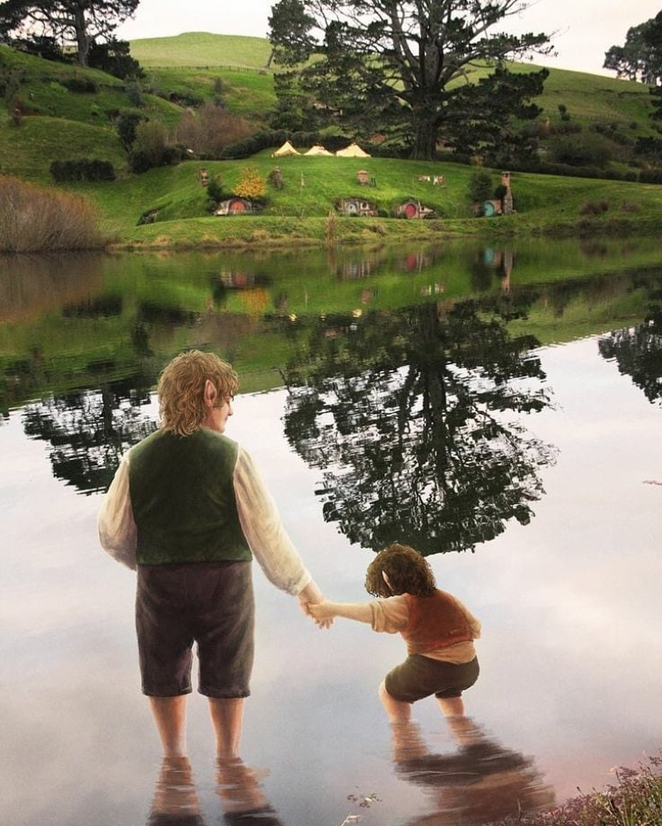 Young Frodo with Uncle Bilbo by... - Middle Earth Universe | Facebook