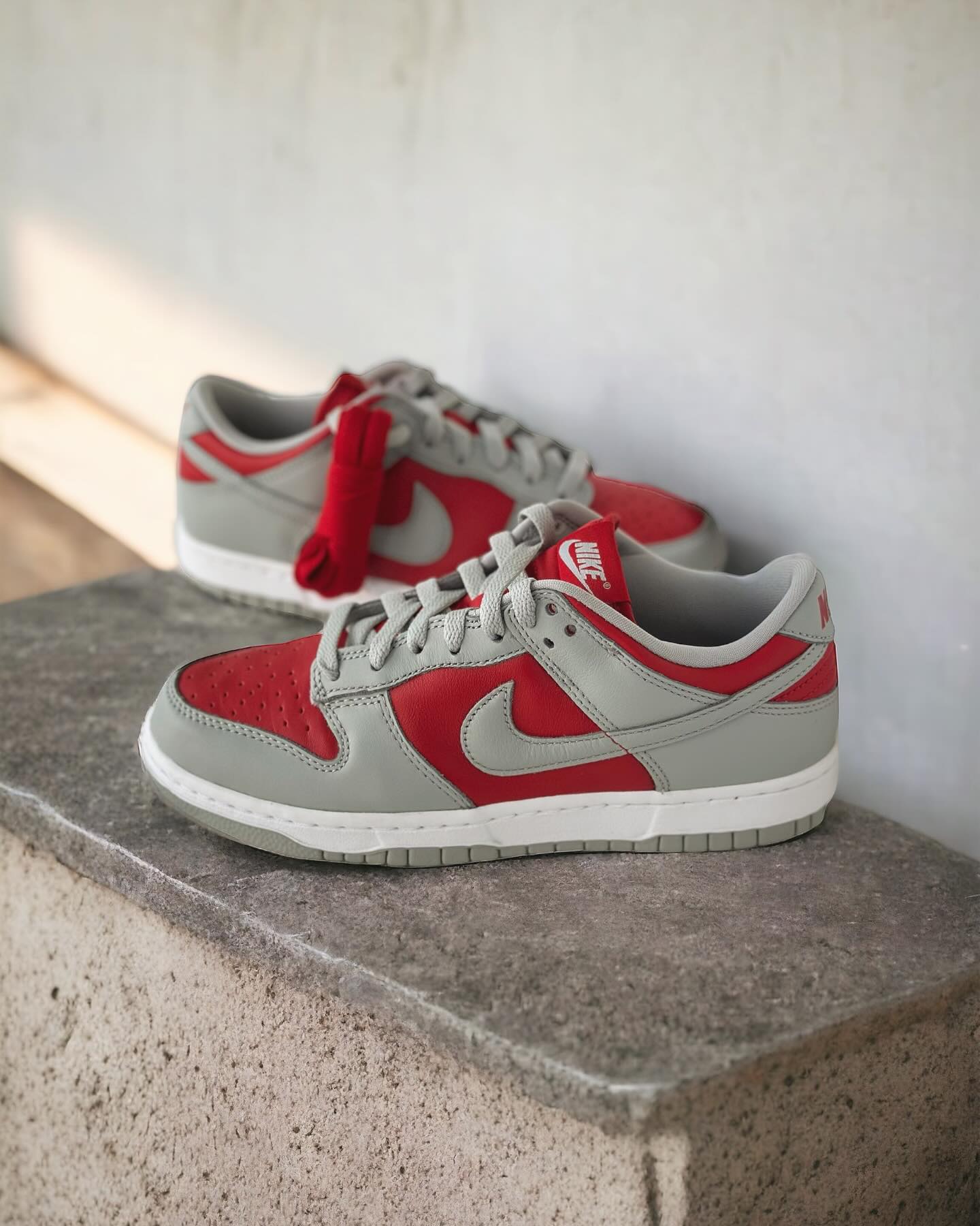 nike dun klow co.jp qs ultraman The Dunk Low “Ultraman” first dropped in 1999, exclusively in Japan in limited quantity. Nike officially commemorating its 25th anniversary, this classic returns this Friday, May 3rd. Releasing online @10AM These trainers quickly became Use PRP, Lasers to Dog Multi-Vitamins Volume:473ml