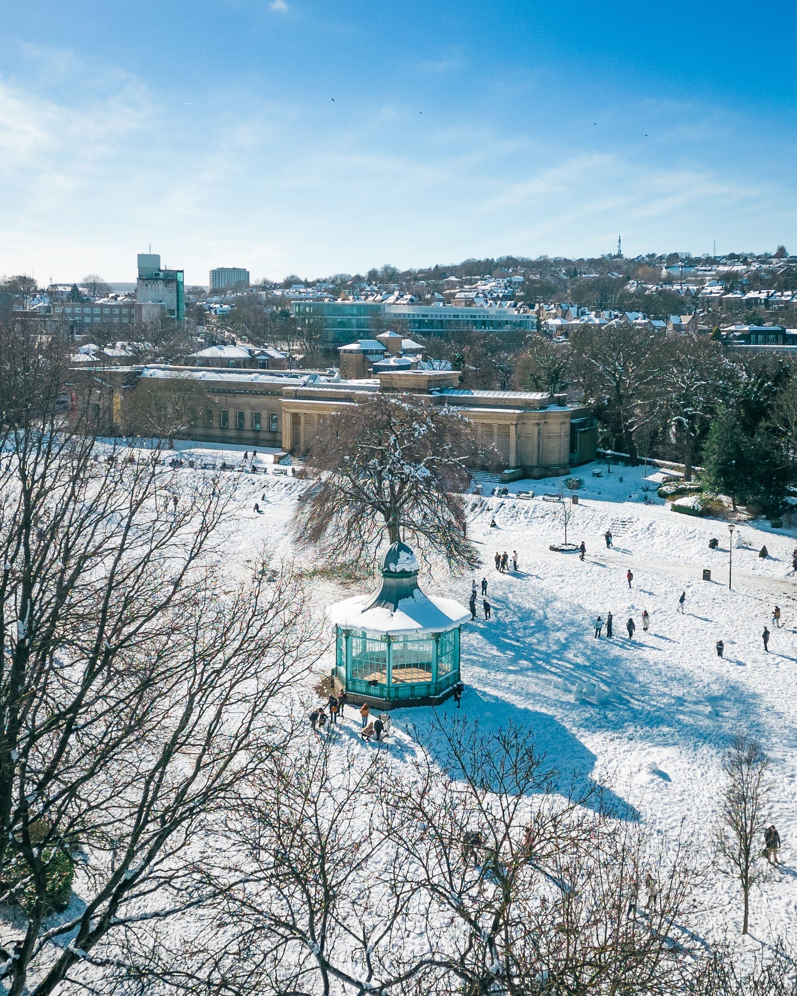 Fantastic views of snow across Sheffield and our campus 