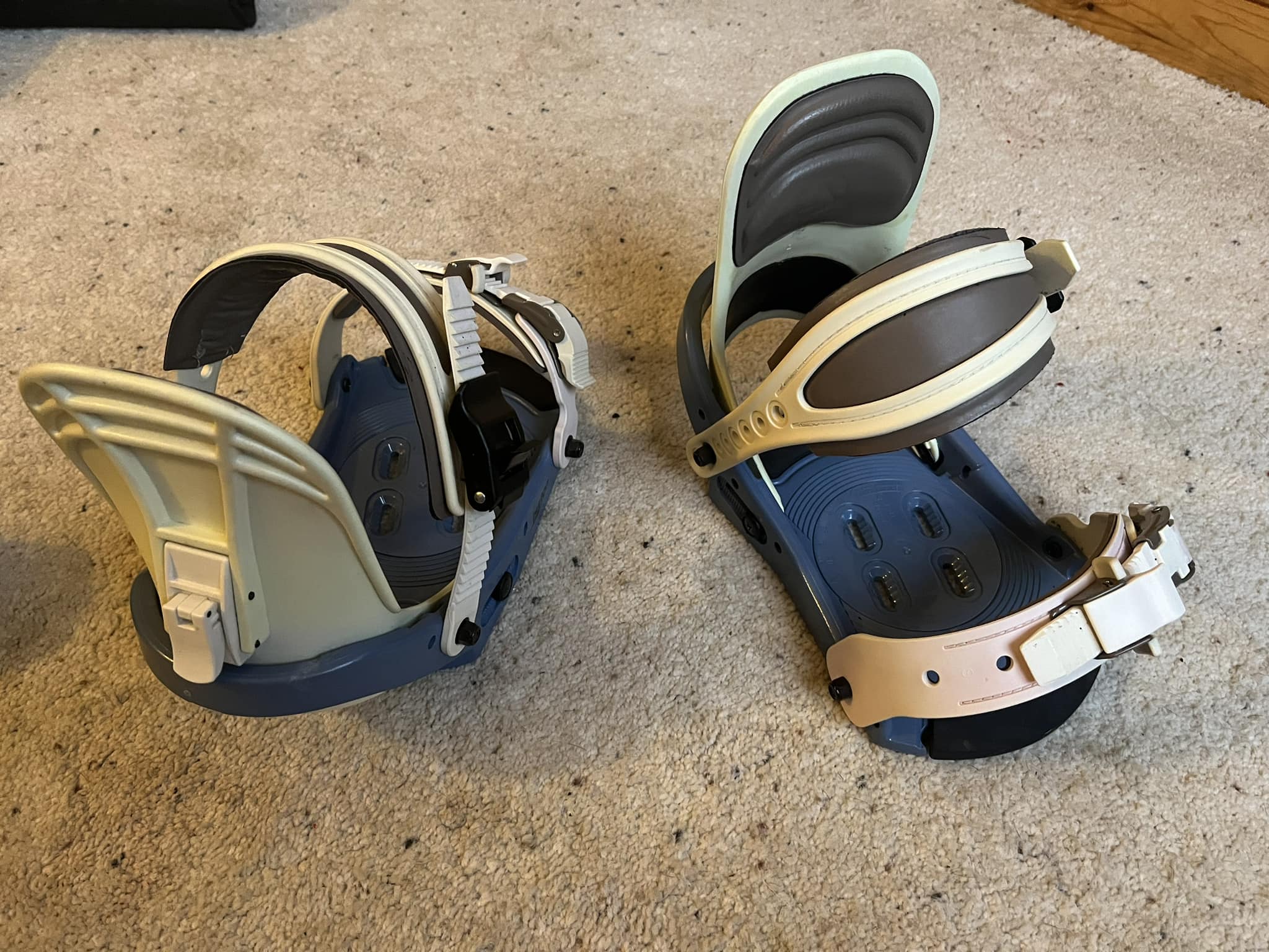 ride capo snowboard bindings 2016 Manic Mens  The Last Lift Rides SPECTER snowboard bindings push the boundaries of freestyle with a sleek design thats built for pure performance Ride Contraband LTD Snowboard Bindings