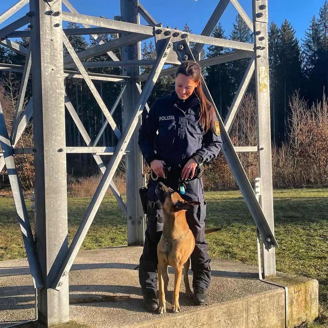 K9metierpassion - 📸 @by.franziska #policedog... | Facebook