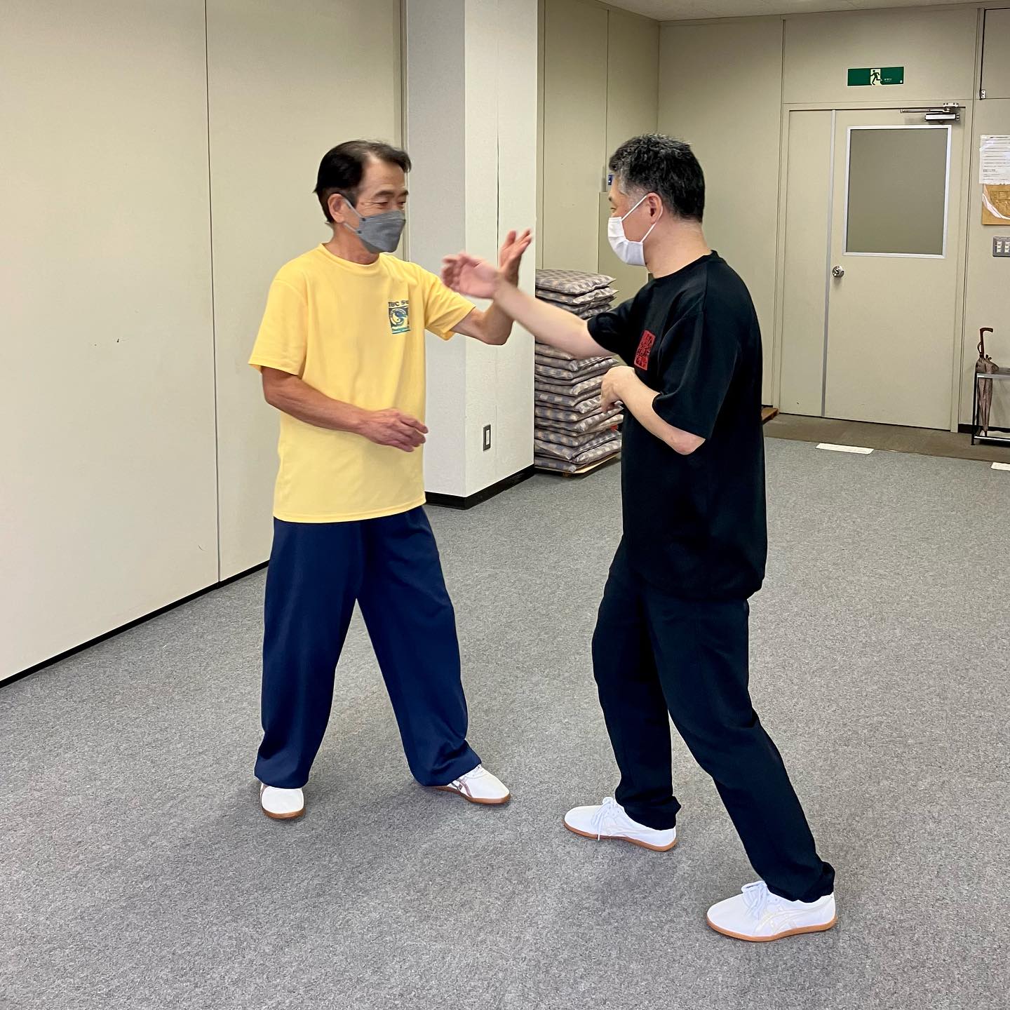 無極天生太極会 - 2022年10月1日(土) 推手研究会（第169回） 揉手（単手） 四正推手練習 #太極推手... | Facebook