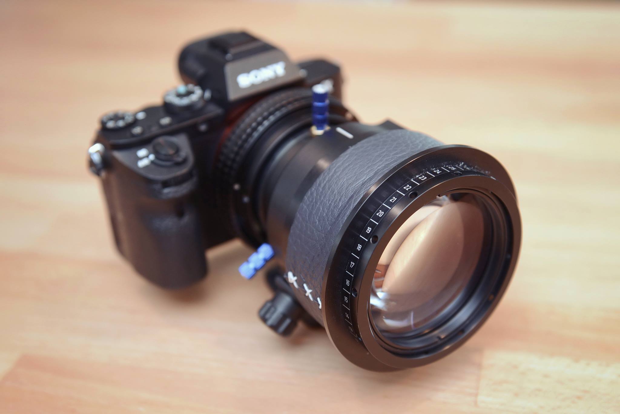 Rodenstock Heligon 100mm 単焦点レンズ Rodenstock xr-heligon 100mm f1.5 focus update