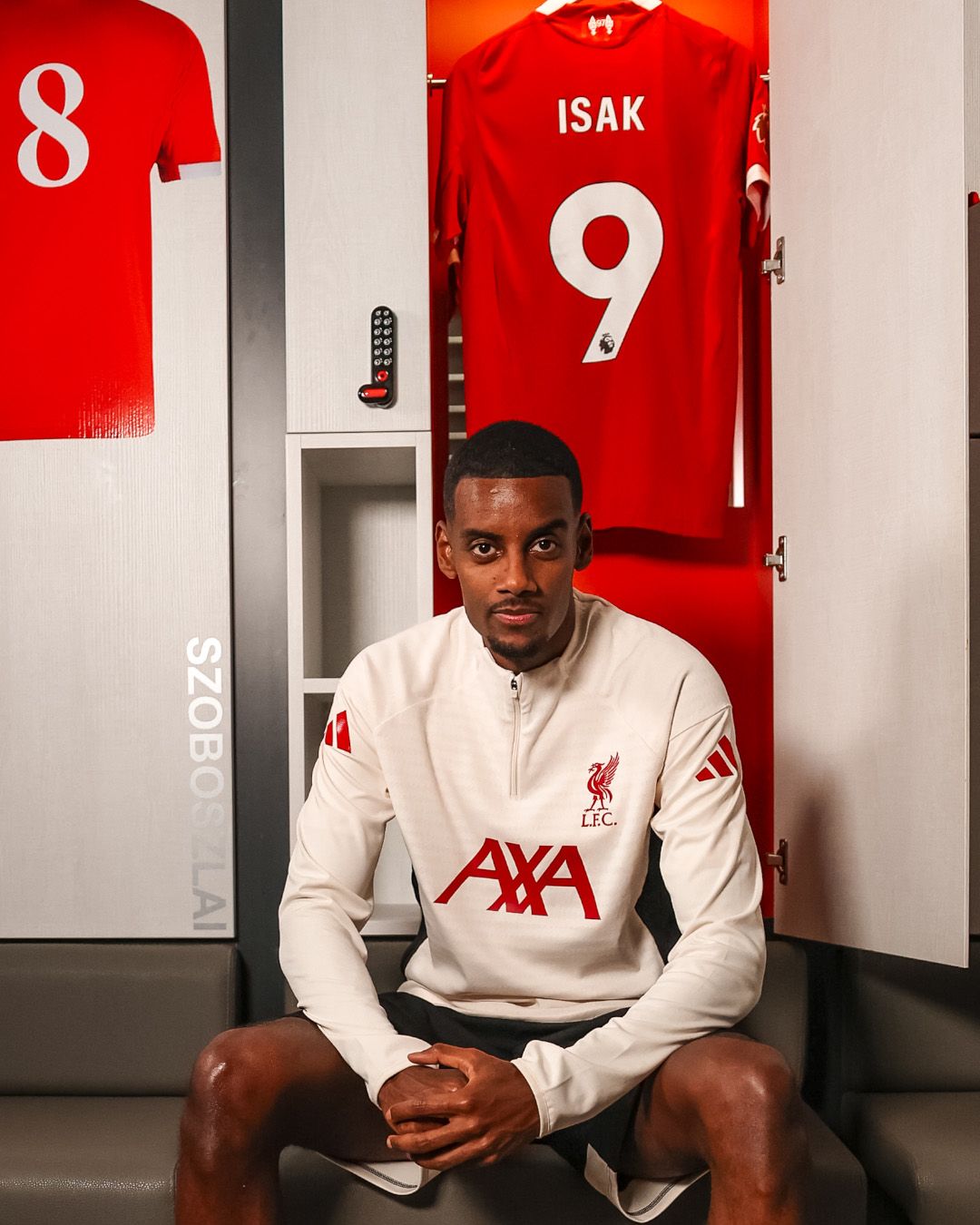 🚨 Alexander Isak will wear jersey number 9 for Liverpool