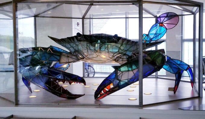 The gigantic blue crab glass sculpture here at BWI Marshall is